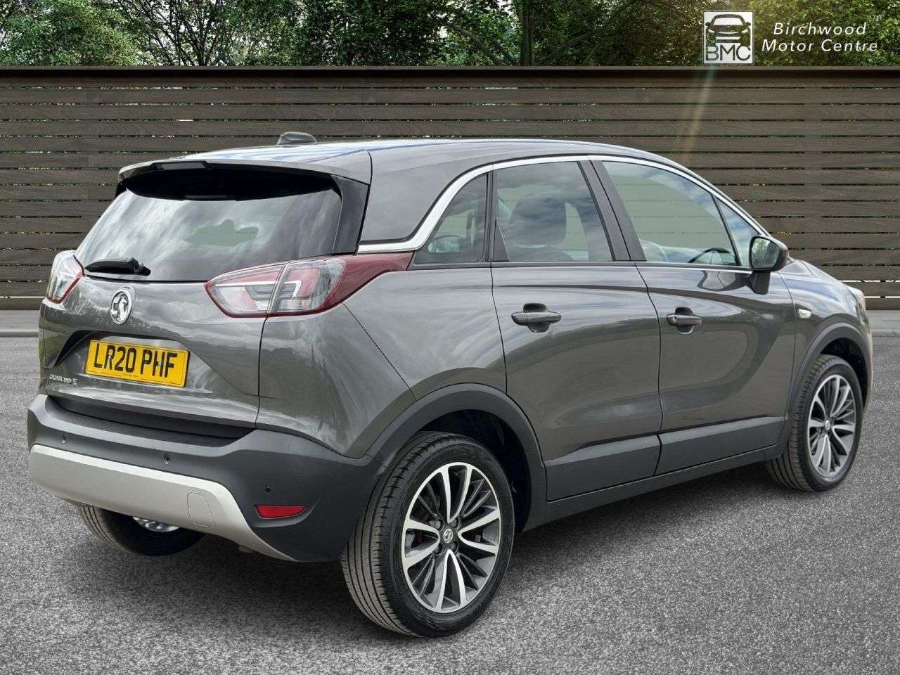 A 2020 VAUXHALL CROSSLAND X 1.2 Turbo Elite Nav SUV 5dr Petrol Auto Euro 6 (s/s) (130 ps) FULL SERVICE A 2020 VAUXHALL CROSSLAND X 1.2 Turbo Elite Nav SUV 5dr Petrol Auto Euro 6 (s/s) (130 ps) FULL SERVICE