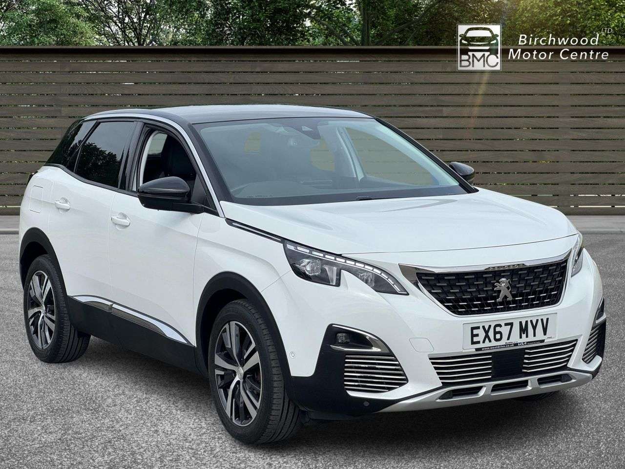A 2017 PEUGEOT 3008 1.2 PureTech Allure SUV 5dr Petrol EAT Euro 6 (s/s) (130 ps) SUV A 2017 PEUGEOT 3008 1.2 PureTech Allure SUV 5dr Petrol EAT Euro 6 (s/s) (130 ps) SUV