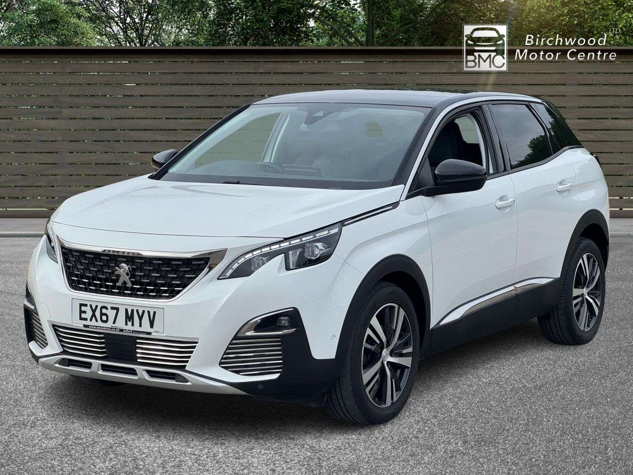 A 2017 PEUGEOT 3008 1.2 PureTech Allure SUV 5dr Petrol EAT Euro 6 (s/s) (130 ps) SUV A 2017 PEUGEOT 3008 1.2 PureTech Allure SUV 5dr Petrol EAT Euro 6 (s/s) (130 ps) SUV