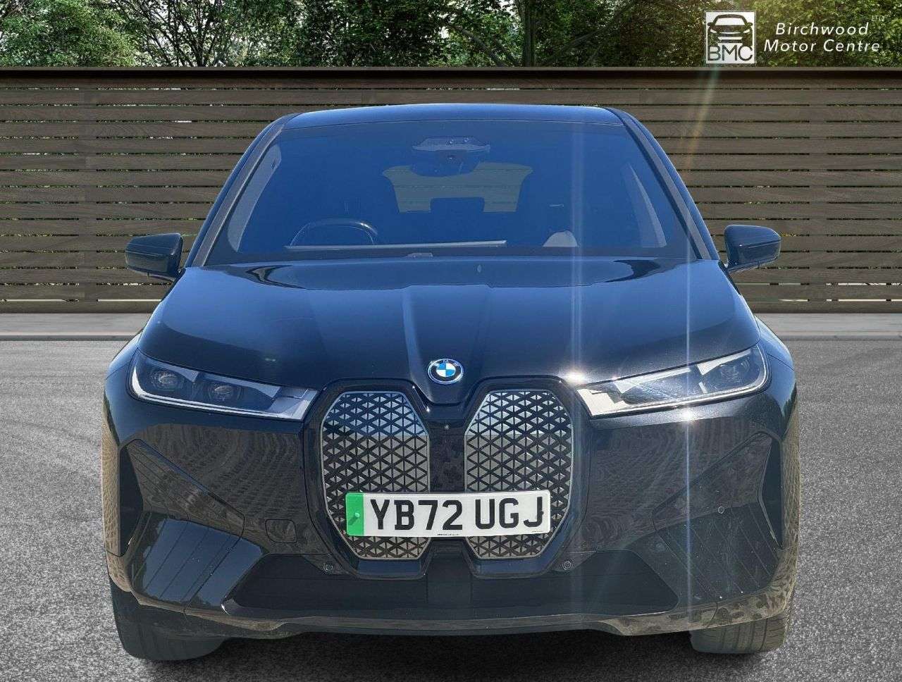 A 2022 BMW IX 40 76.6kWh M Sport Edition SUV 5dr Electric Auto xDrive (326 ps) LUXURIOUS A 2022 BMW IX 40 76.6kWh M Sport Edition SUV 5dr Electric Auto xDrive (326 ps) LUXURIOUS