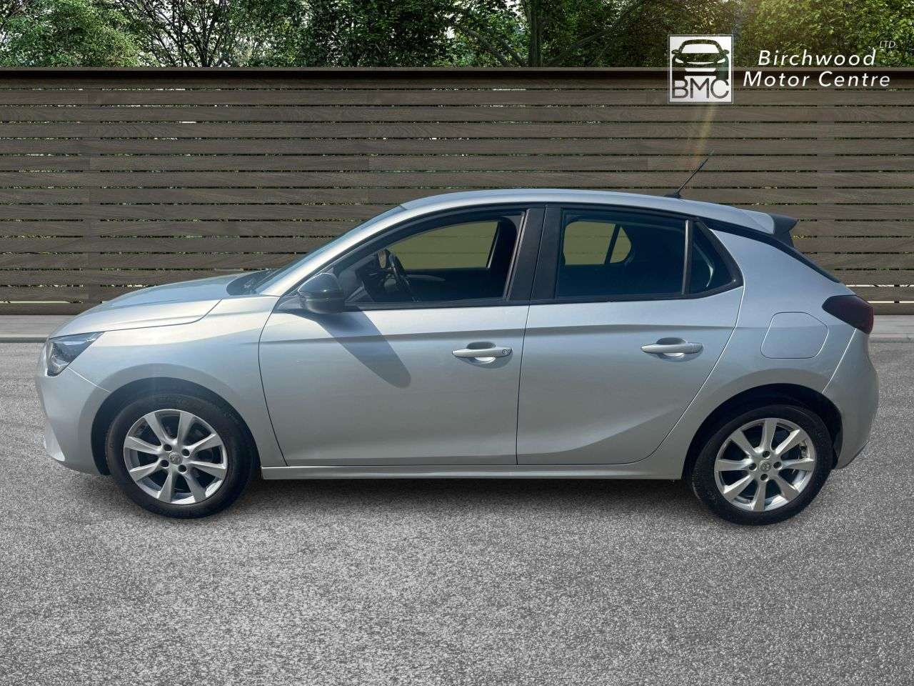 A 2022 VAUXHALL CORSA 1.2 SE Edition Hatchback 5dr Petrol Manual Euro 6 (75 ps) SERVICE HISTORY A 2022 VAUXHALL CORSA 1.2 SE Edition Hatchback 5dr Petrol Manual Euro 6 (75 ps) SERVICE HISTORY