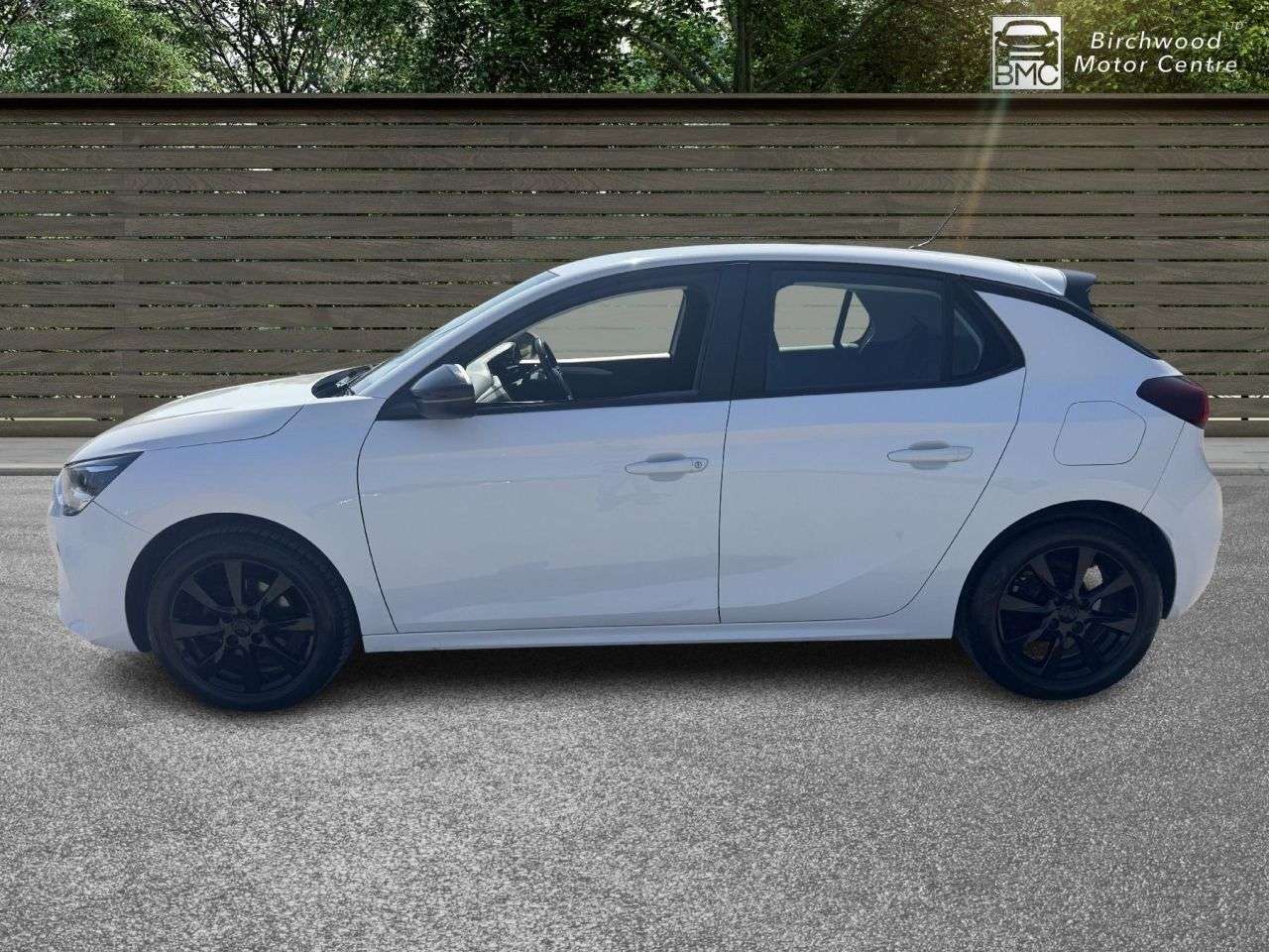 A 2022 VAUXHALL CORSA 1.2 SE Edition Hatchback 5dr Petrol Manual Euro 6 (75 ps) SERVICE HISTORY A 2022 VAUXHALL CORSA 1.2 SE Edition Hatchback 5dr Petrol Manual Euro 6 (75 ps) SERVICE HISTORY