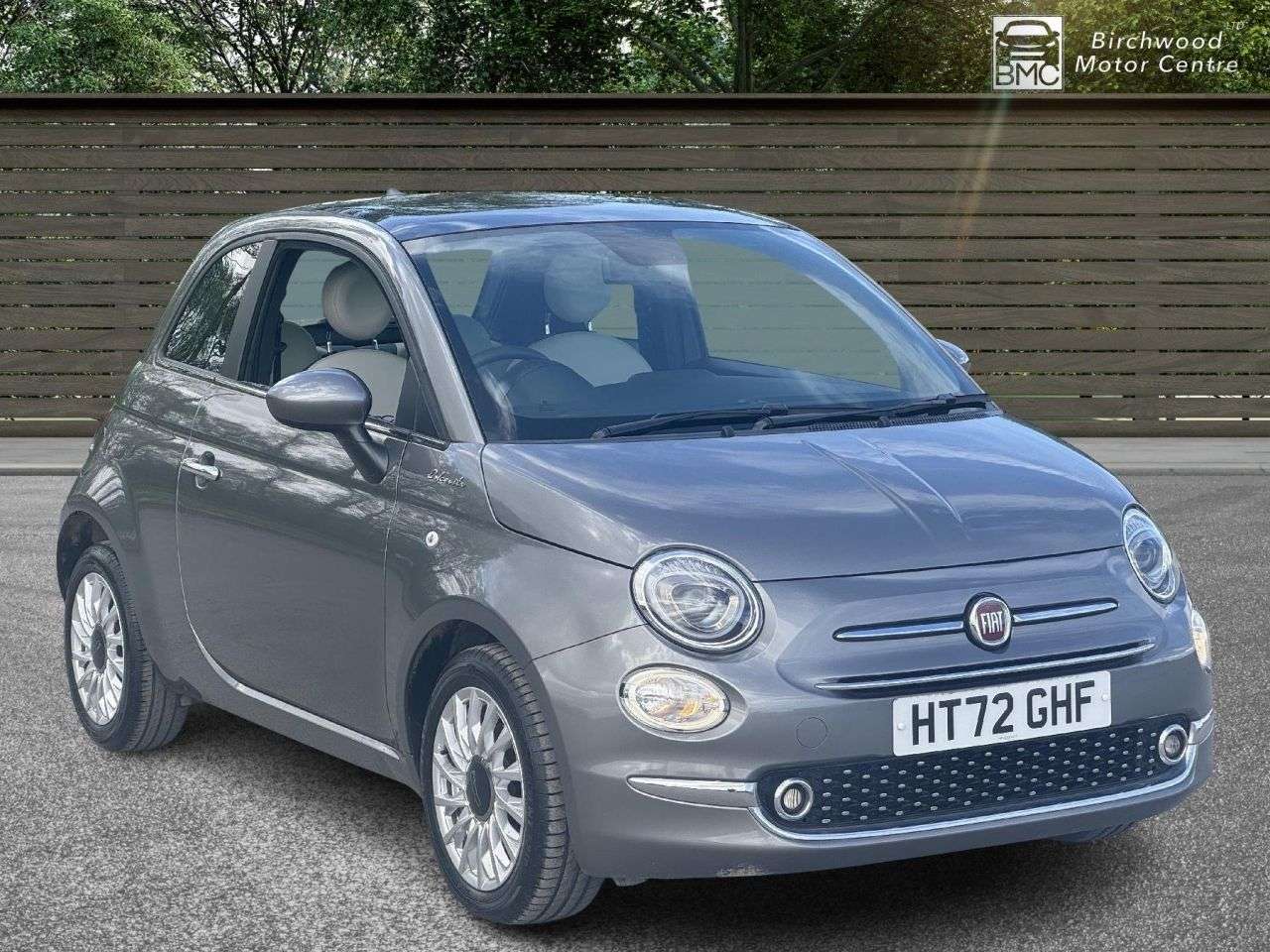 A 2023 FIAT 500 1.0 MHEV Dolcevita Hatchback 3dr Petrol Manual Euro 6 (s/s) (70 bhp) SERVIC A 2023 FIAT 500 1.0 MHEV Dolcevita Hatchback 3dr Petrol Manual Euro 6 (s/s) (70 bhp) SERVIC