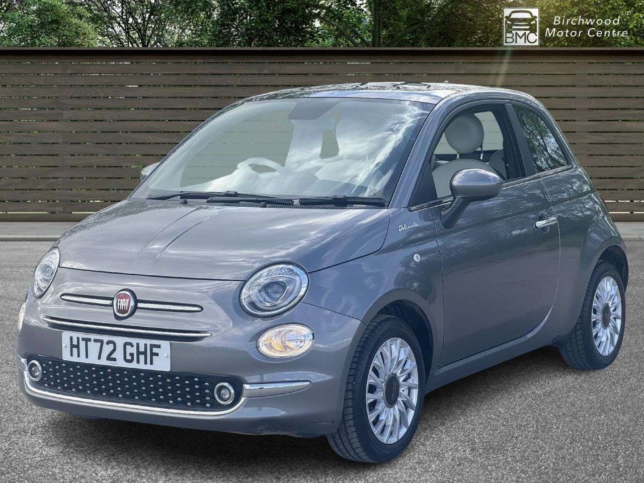 A 2023 FIAT 500 1.0 MHEV Dolcevita Hatchback 3dr Petrol Manual Euro 6 (s/s) (70 bhp) SERVIC A 2023 FIAT 500 1.0 MHEV Dolcevita Hatchback 3dr Petrol Manual Euro 6 (s/s) (70 bhp) SERVIC