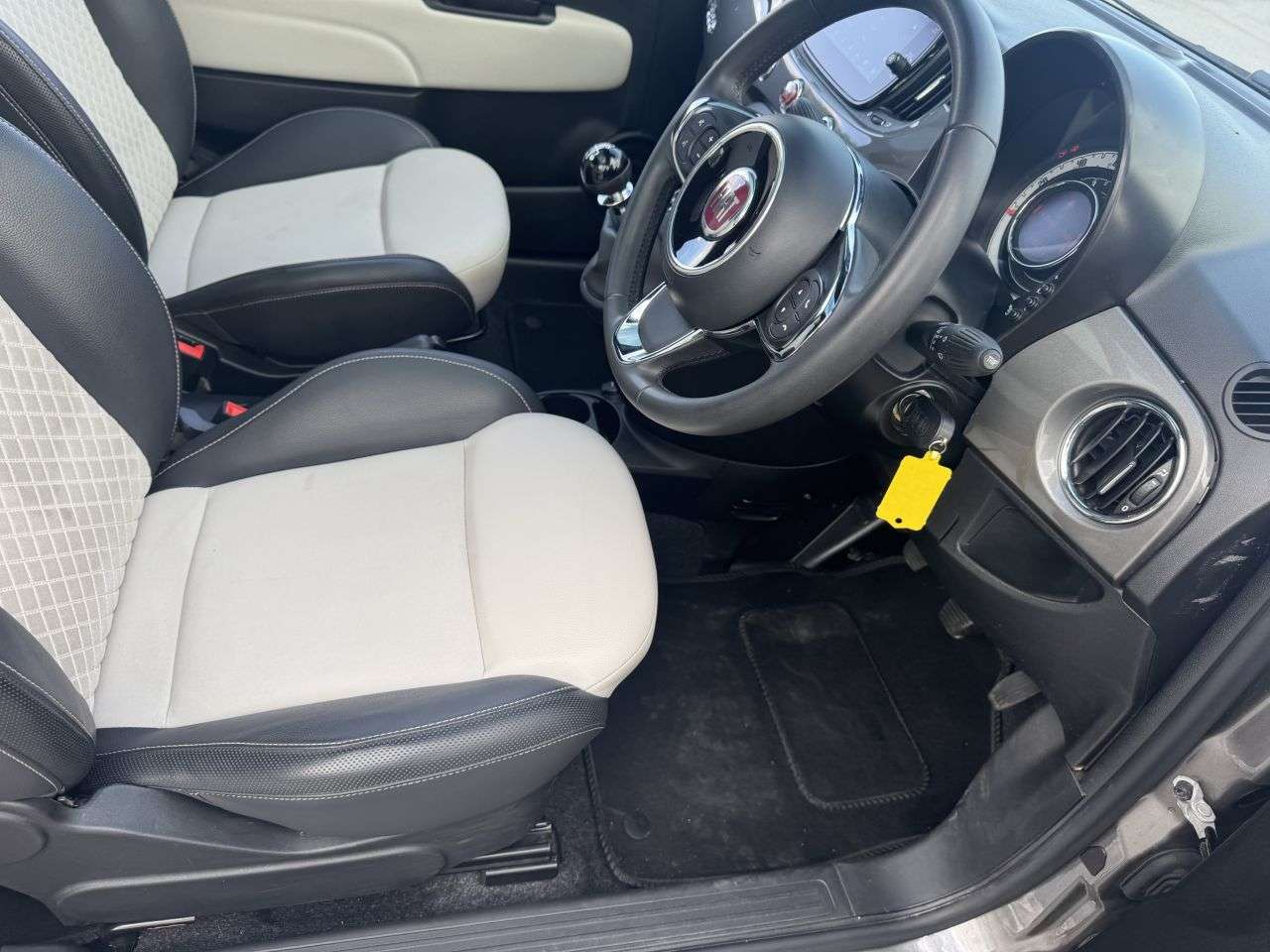 2023 FIAT 500 2023 FIAT 500