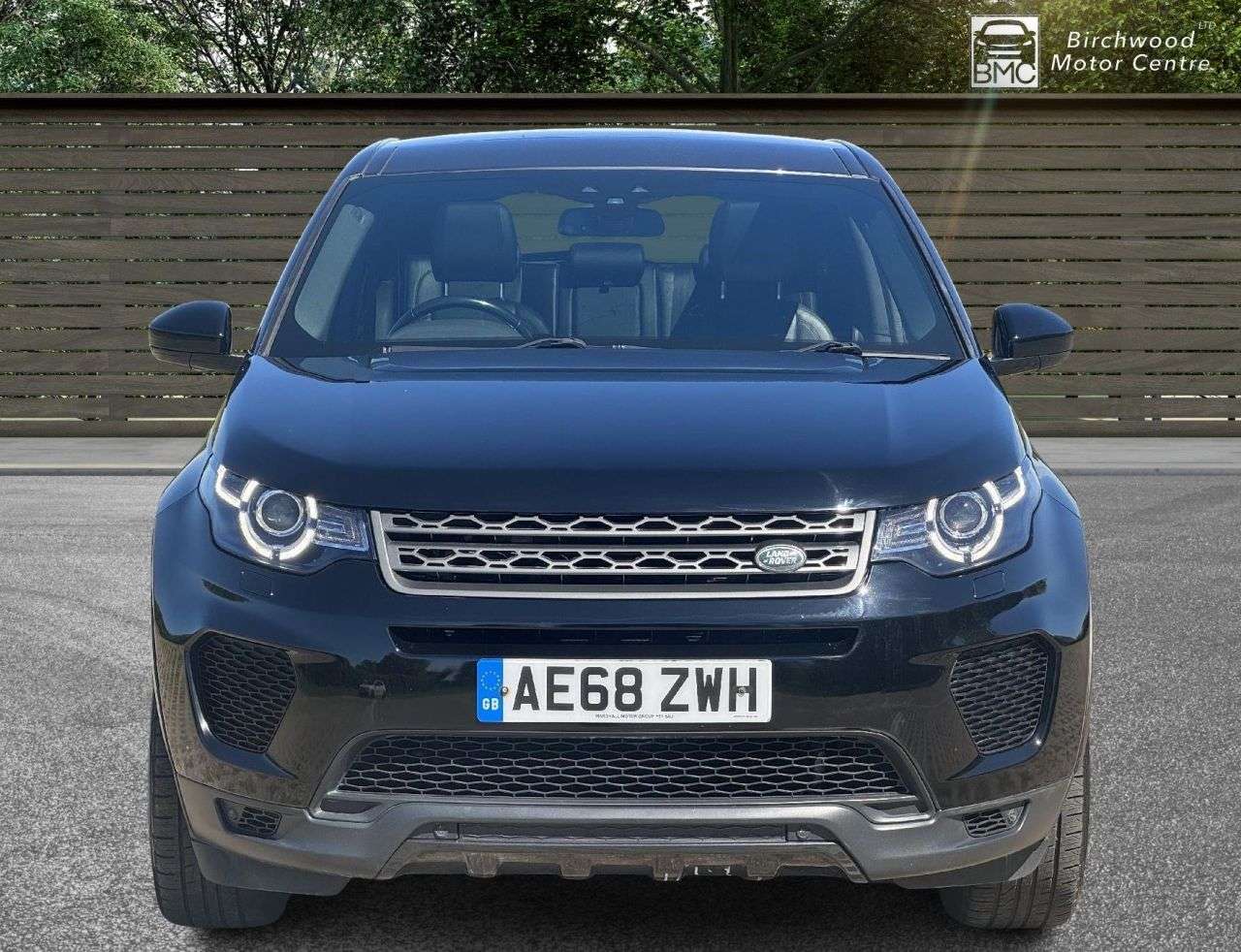 A 2018 LAND ROVER DISCOVERY SPORT 2.0 TD4 Landmark SUV 5dr Diesel Auto 4WD Euro 6 (s/s) (180 ps) 7 SEATER AUT A 2018 LAND ROVER DISCOVERY SPORT 2.0 TD4 Landmark SUV 5dr Diesel Auto 4WD Euro 6 (s/s) (180 ps) 7 SEATER AUT