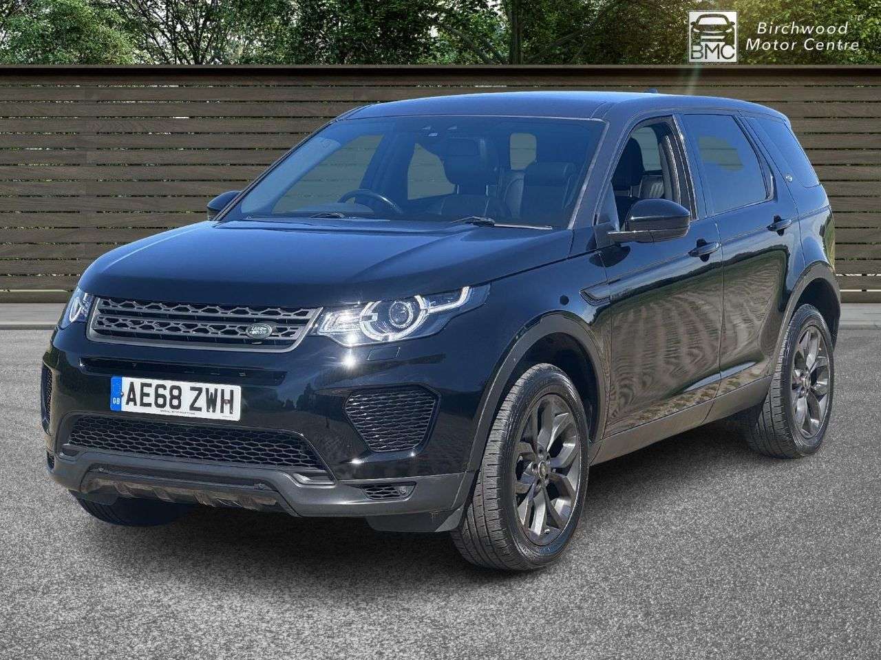 A 2018 LAND ROVER DISCOVERY SPORT 2.0 TD4 Landmark SUV 5dr Diesel Auto 4WD Euro 6 (s/s) (180 ps) 7 SEATER AUT A 2018 LAND ROVER DISCOVERY SPORT 2.0 TD4 Landmark SUV 5dr Diesel Auto 4WD Euro 6 (s/s) (180 ps) 7 SEATER AUT