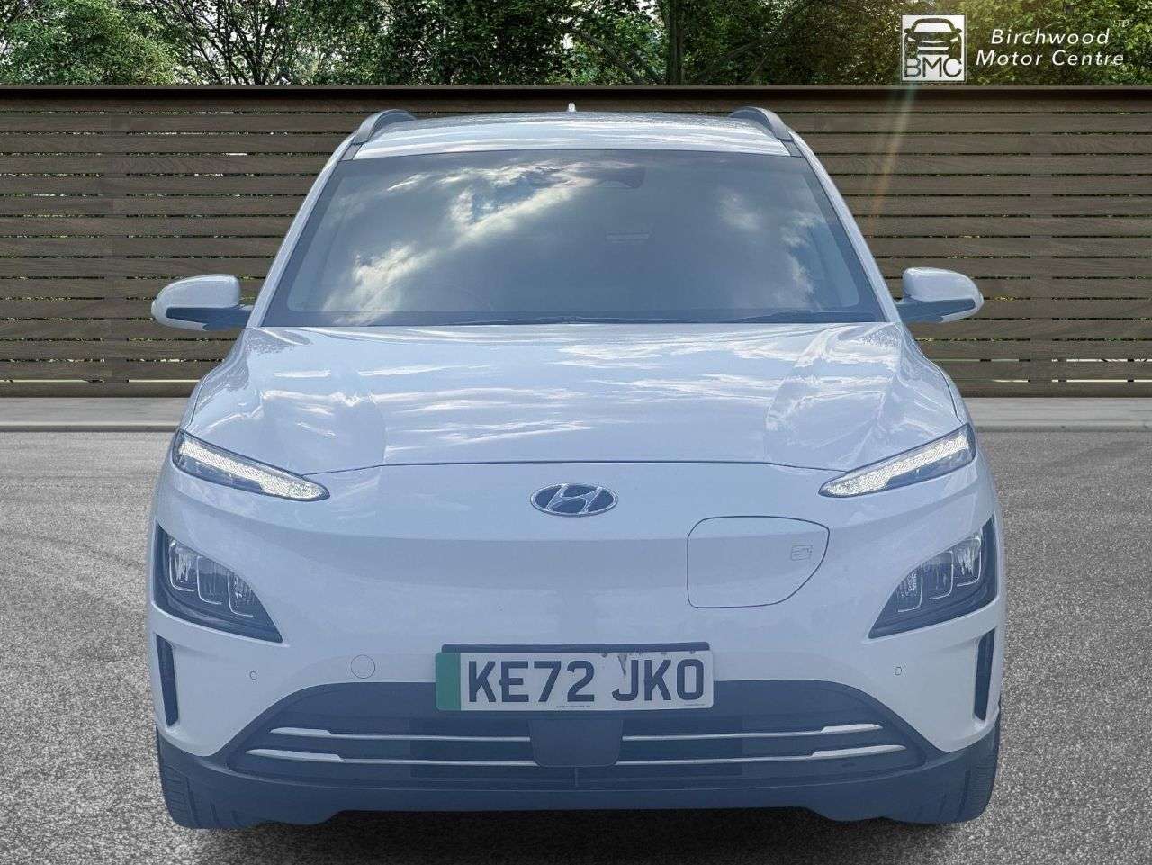 A 2023 HYUNDAI KONA 39kWh Premium SUV 5dr Electric Auto (10.5kW Charger) (136 ps) FULL SERVICE A 2023 HYUNDAI KONA 39kWh Premium SUV 5dr Electric Auto (10.5kW Charger) (136 ps) FULL SERVICE