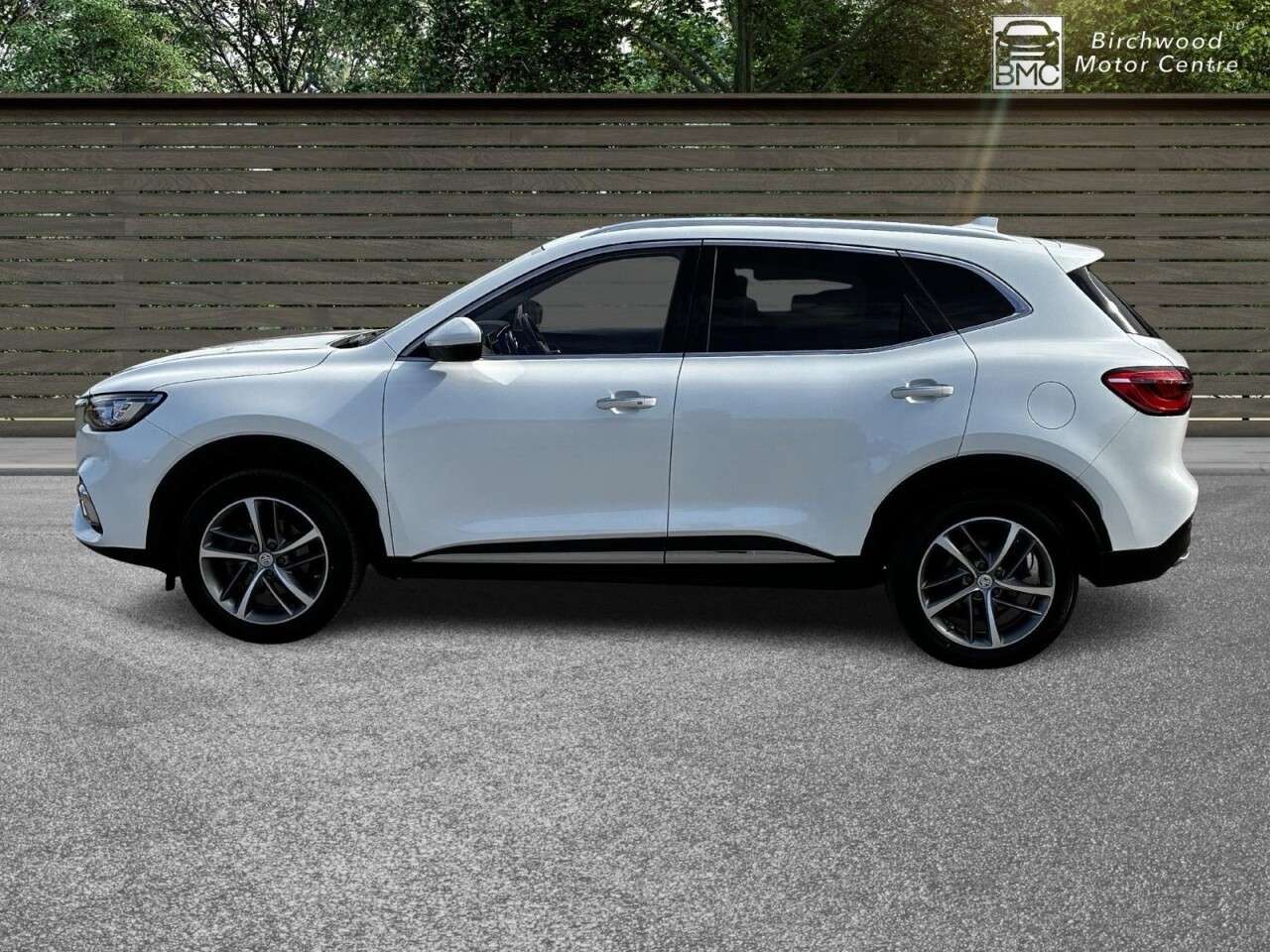 A 2023 MG MG HS 1.5 T-GDI Exclusive SUV 5dr Petrol DCT Euro 6 (s/s) (162 ps) FULL SERVICE H A 2023 MG MG HS 1.5 T-GDI Exclusive SUV 5dr Petrol DCT Euro 6 (s/s) (162 ps) FULL SERVICE H