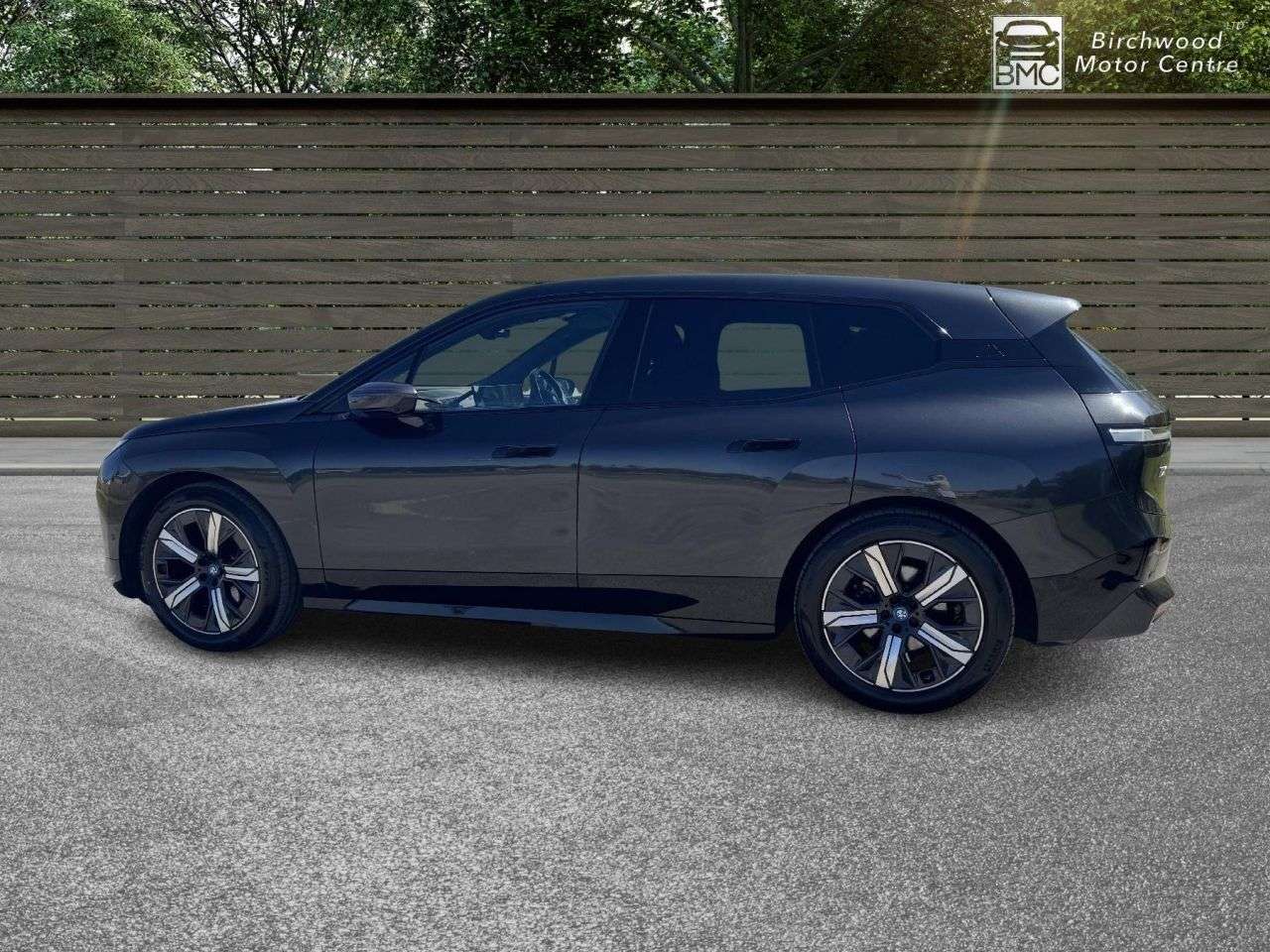 A 2022 BMW IX 40 76.6kWh M Sport Edition SUV 5dr Electric Auto xDrive (326 ps) FULL BMW S A 2022 BMW IX 40 76.6kWh M Sport Edition SUV 5dr Electric Auto xDrive (326 ps) FULL BMW S