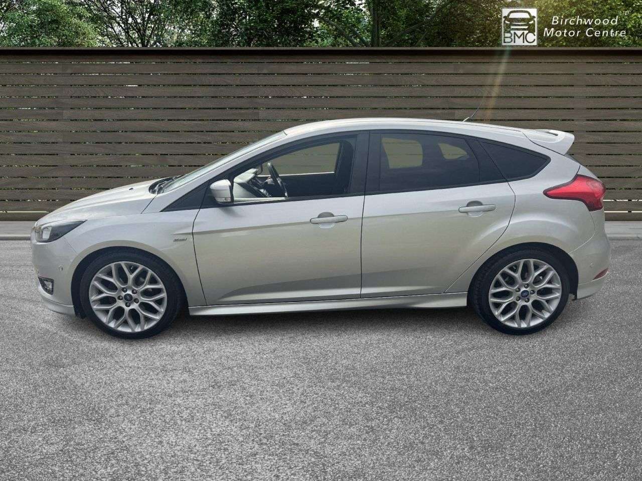 A 2017 FORD FOCUS ST-LINE A 2017 FORD FOCUS ST-LINE