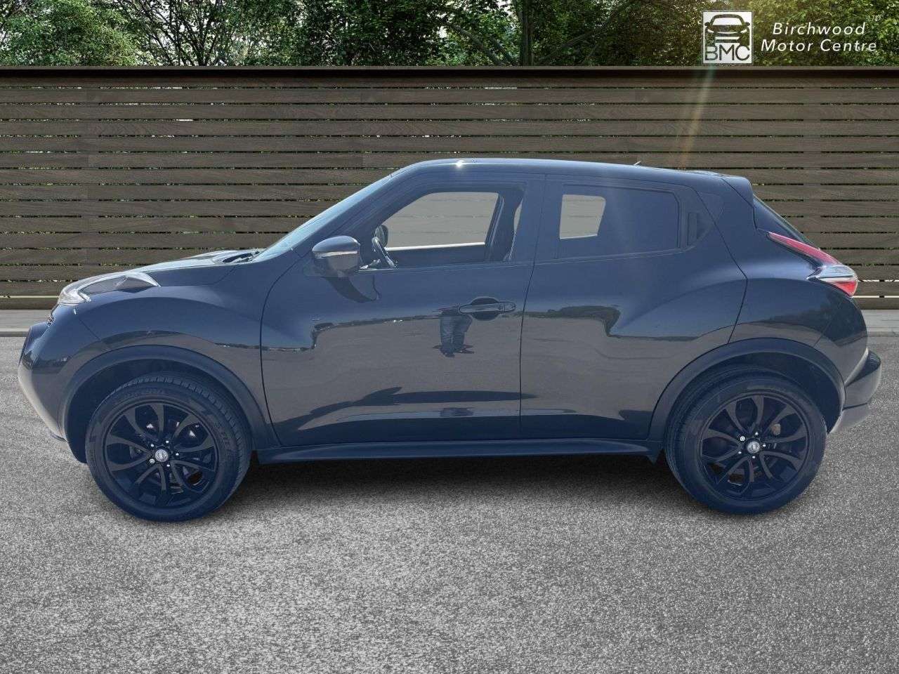 A 2017 NISSAN JUKE 1.6 Tekna SUV 5dr Petrol XTRON Euro 6 (117 ps) SATALITE NAVIGATION A 2017 NISSAN JUKE 1.6 Tekna SUV 5dr Petrol XTRON Euro 6 (117 ps) SATALITE NAVIGATION