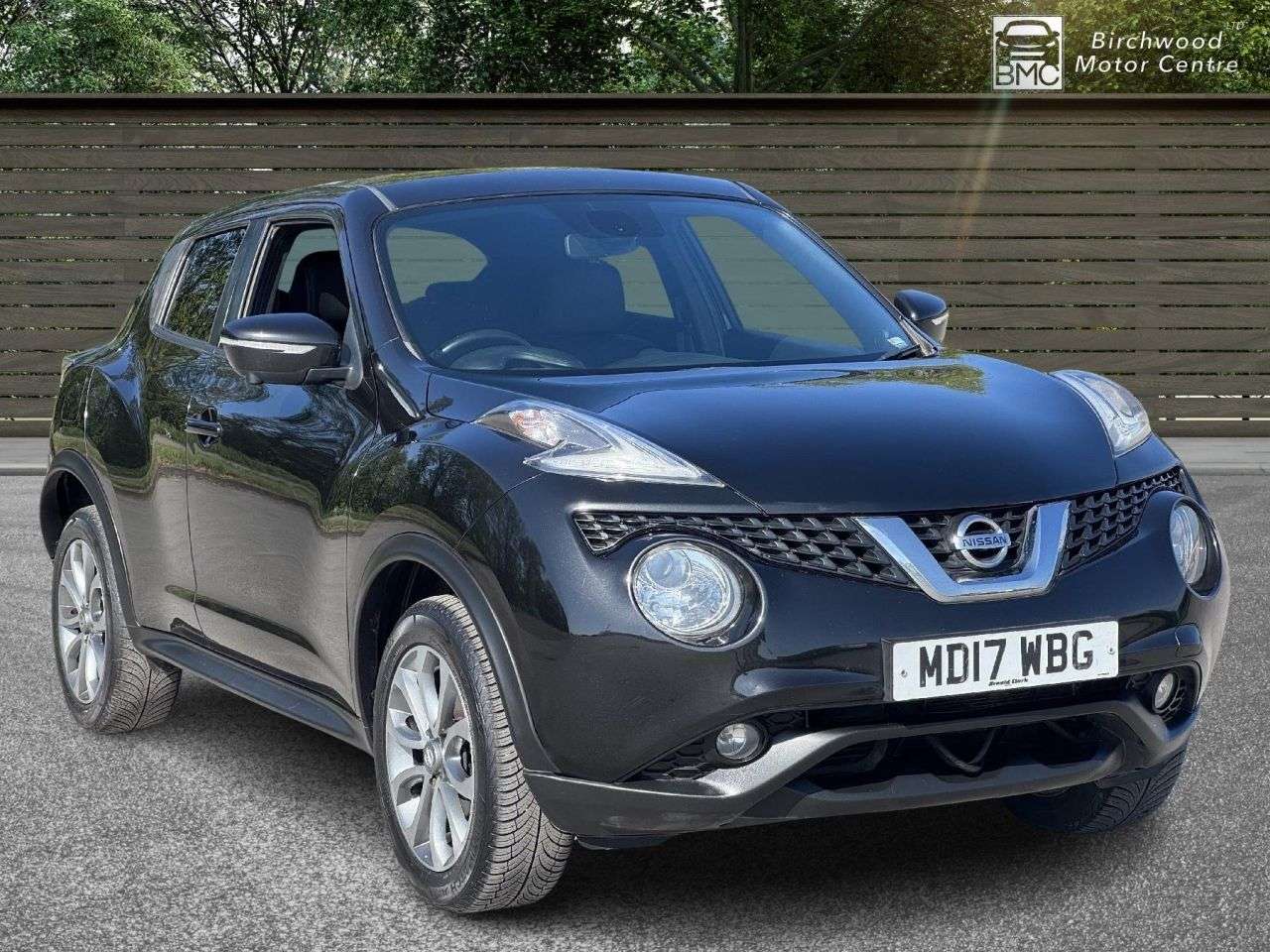 A 2017 NISSAN JUKE 1.6 Tekna SUV 5dr Petrol XTRON Euro 6 (117 ps) SATALITE NAVIGATION A 2017 NISSAN JUKE 1.6 Tekna SUV 5dr Petrol XTRON Euro 6 (117 ps) SATALITE NAVIGATION
