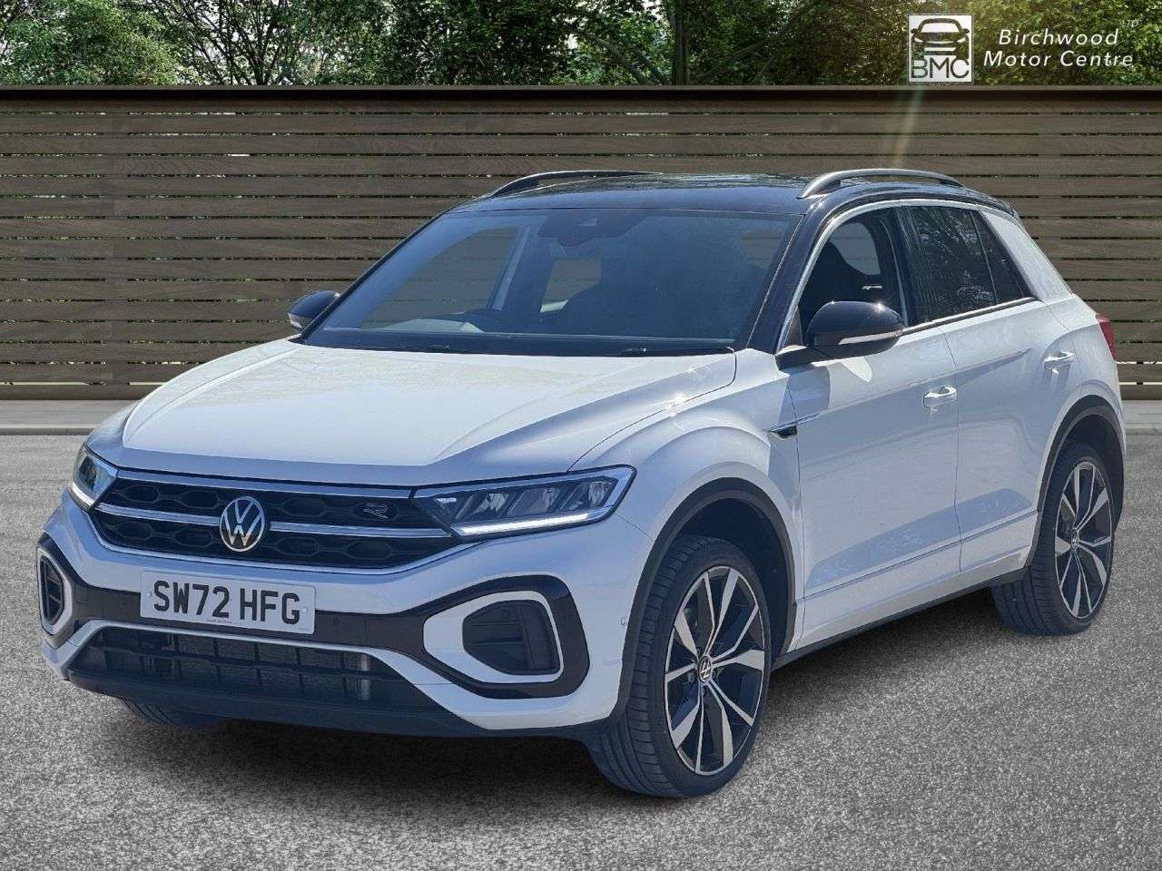 A 2023 VOLKSWAGEN T-ROC 2.0 TDI R-Line SUV 5dr Diesel DSG 4Motion Euro 6 (s/s) (150 ps) FULL SERVIC A 2023 VOLKSWAGEN T-ROC 2.0 TDI R-Line SUV 5dr Diesel DSG 4Motion Euro 6 (s/s) (150 ps) FULL SERVIC