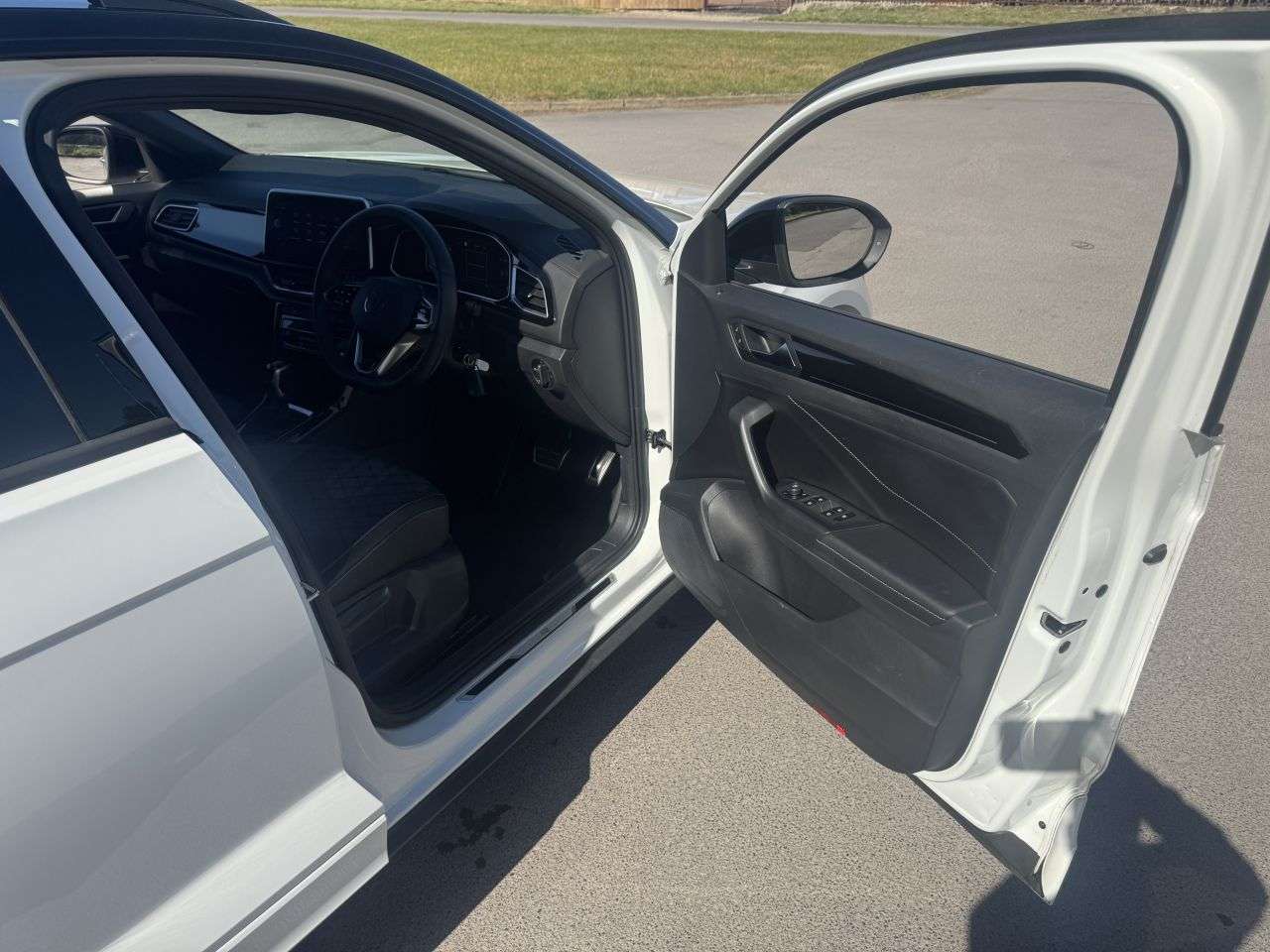 2023 VOLKSWAGEN T-ROC 2023 VOLKSWAGEN T-ROC