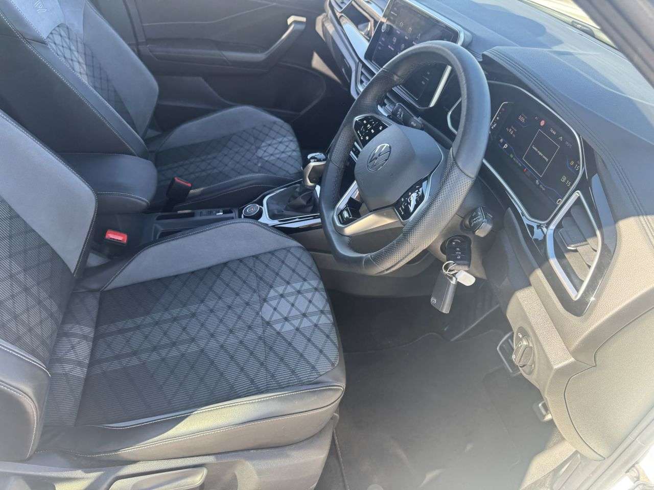 2023 VOLKSWAGEN T-ROC 2023 VOLKSWAGEN T-ROC