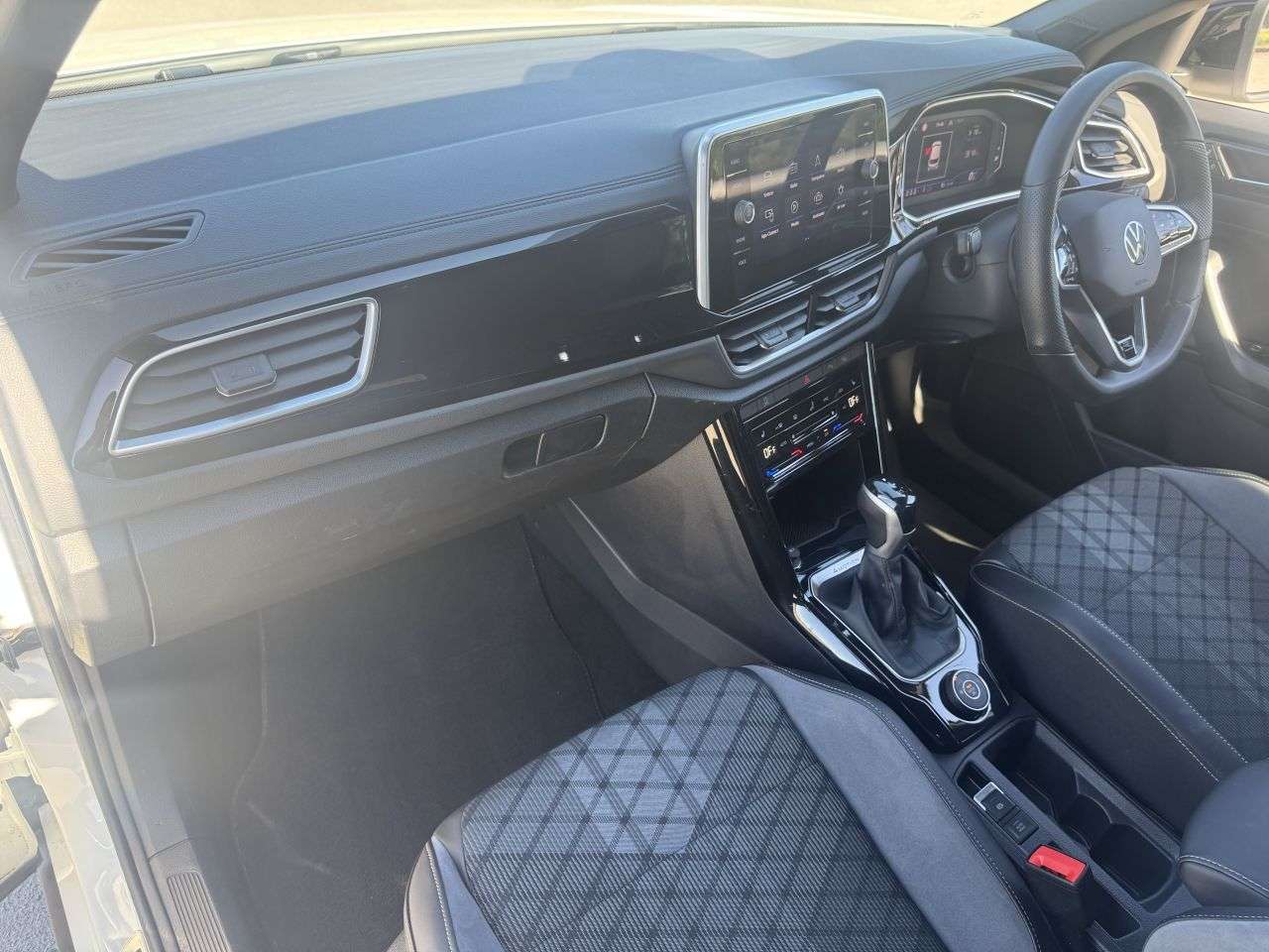 2023 VOLKSWAGEN T-ROC 2023 VOLKSWAGEN T-ROC