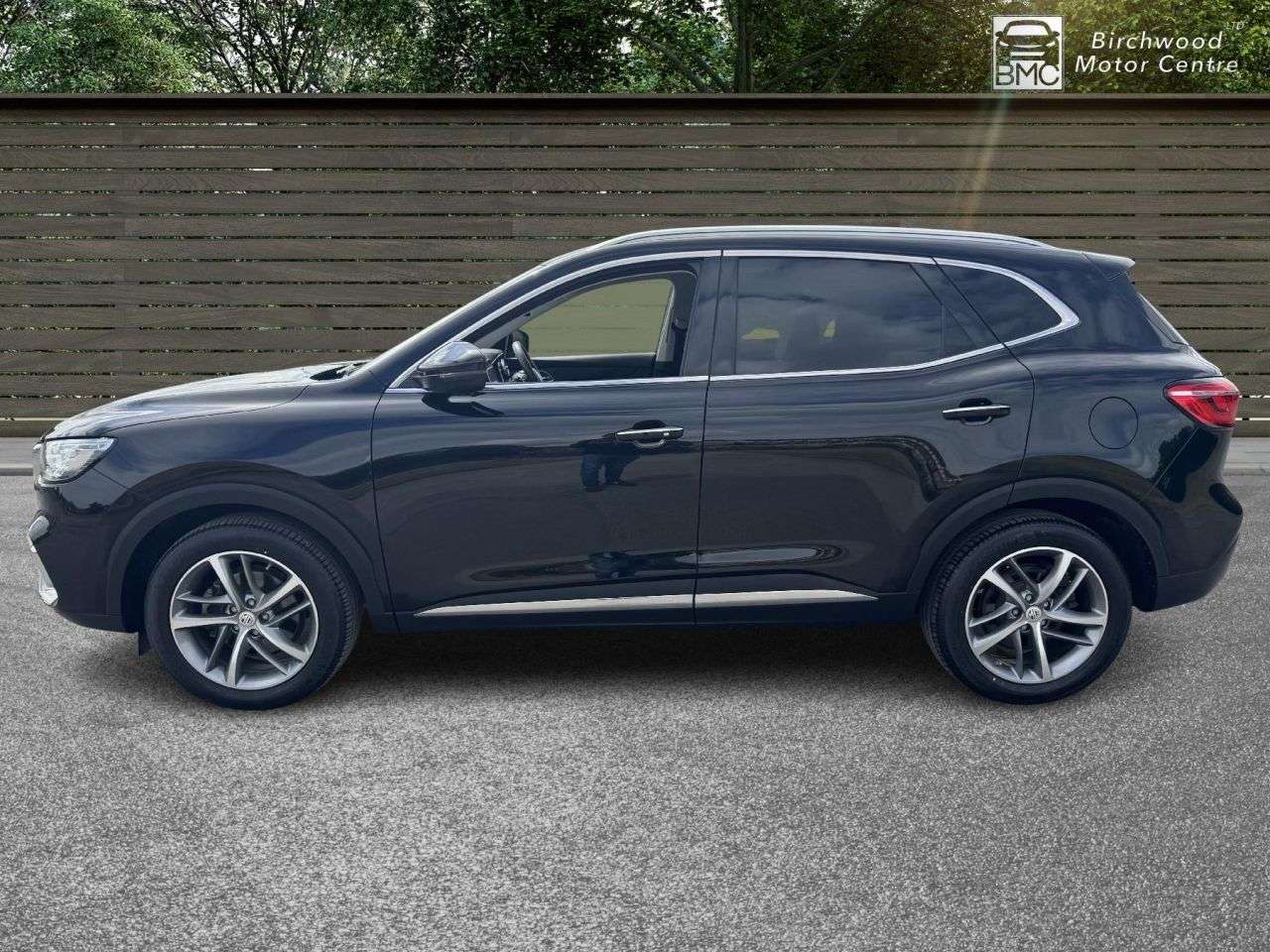 A 2023 MG MG HS 1.5 T-GDI Exclusive SUV 5dr Petrol DCT Euro 6 (s/s) (162 ps) FULL SERVICE H A 2023 MG MG HS 1.5 T-GDI Exclusive SUV 5dr Petrol DCT Euro 6 (s/s) (162 ps) FULL SERVICE H