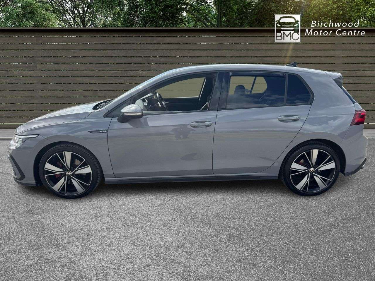 A 2022 VOLKSWAGEN GOLF 2.0 TDI GTD Hatchback 5dr Diesel DSG Euro 6 (s/s) (200 ps) FULL SERVICE HIS A 2022 VOLKSWAGEN GOLF 2.0 TDI GTD Hatchback 5dr Diesel DSG Euro 6 (s/s) (200 ps) FULL SERVICE HIS