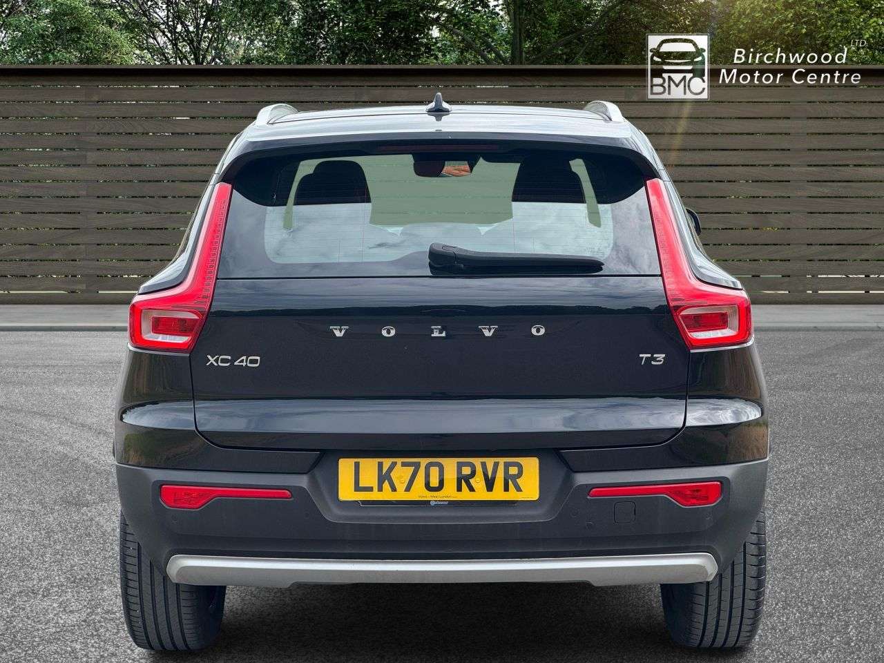 2021 VOLVO XC40 2021 VOLVO XC40