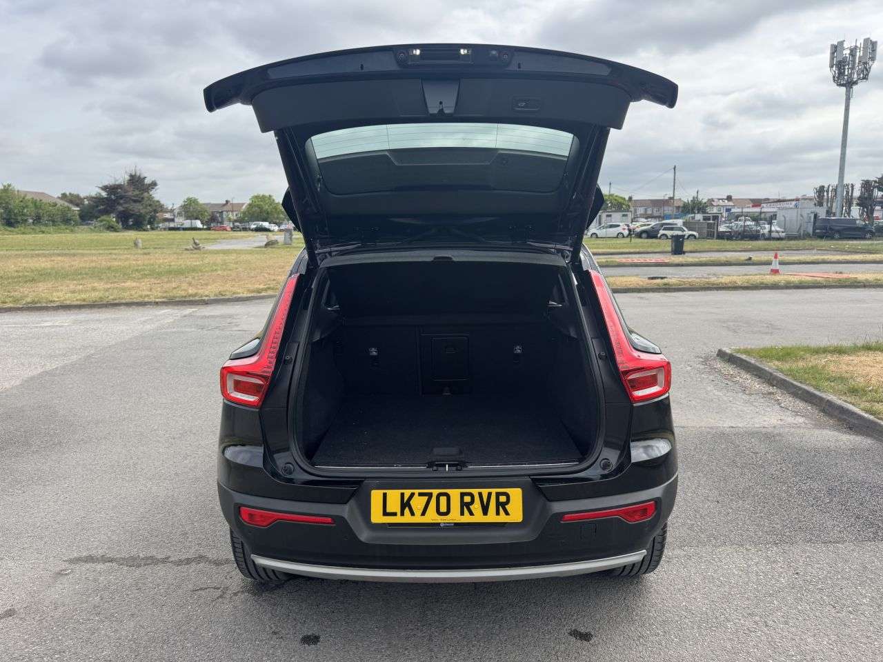 2021 VOLVO XC40 2021 VOLVO XC40