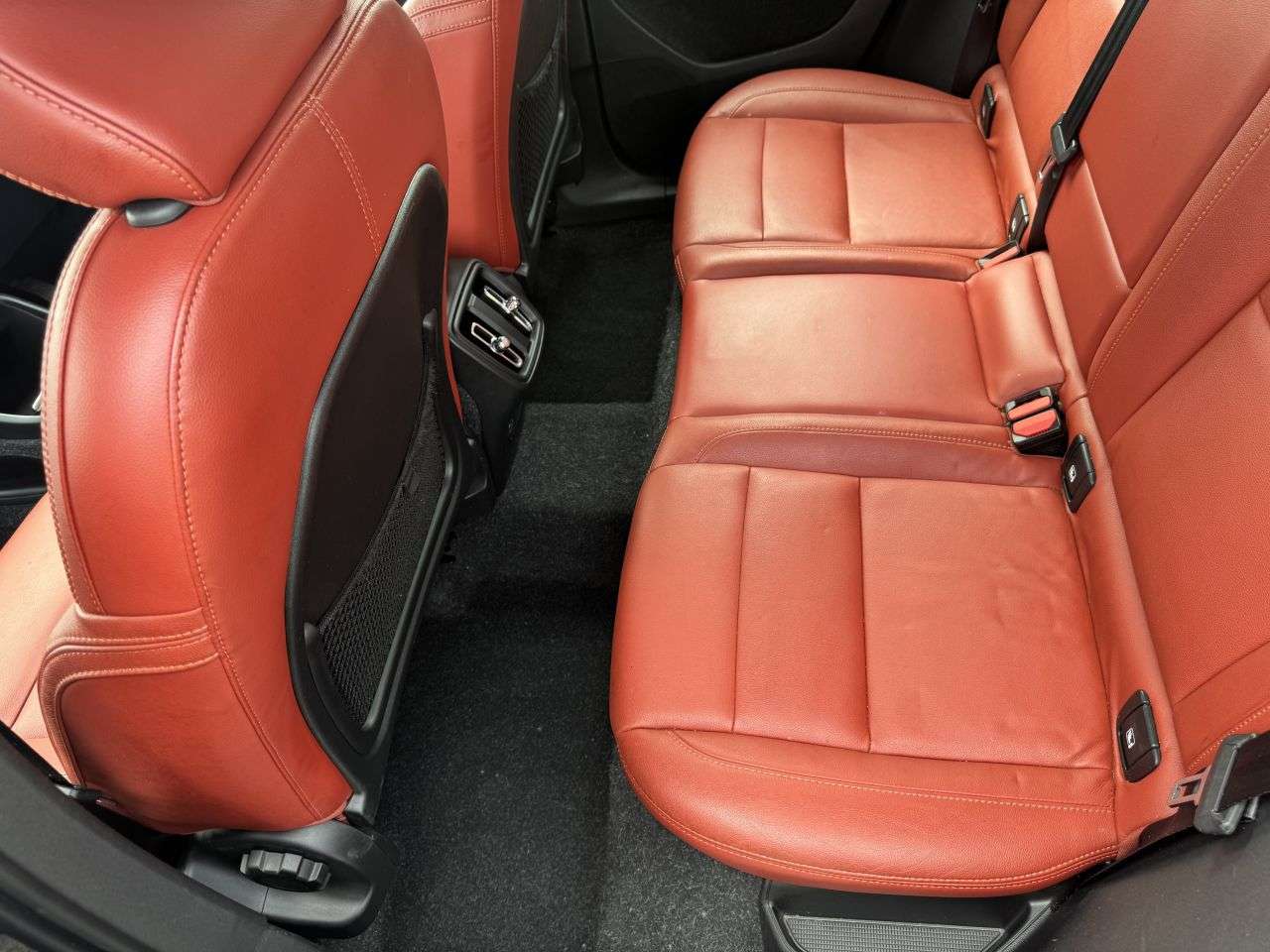 2021 VOLVO XC40 2021 VOLVO XC40