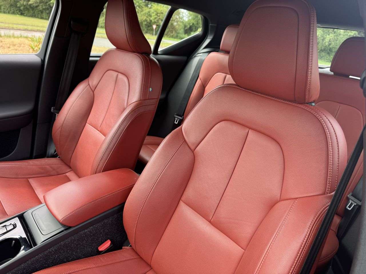 2021 VOLVO XC40 2021 VOLVO XC40