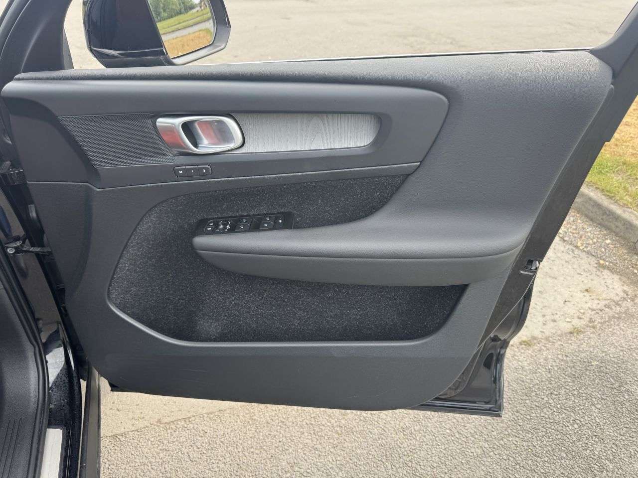 2021 VOLVO XC40 2021 VOLVO XC40