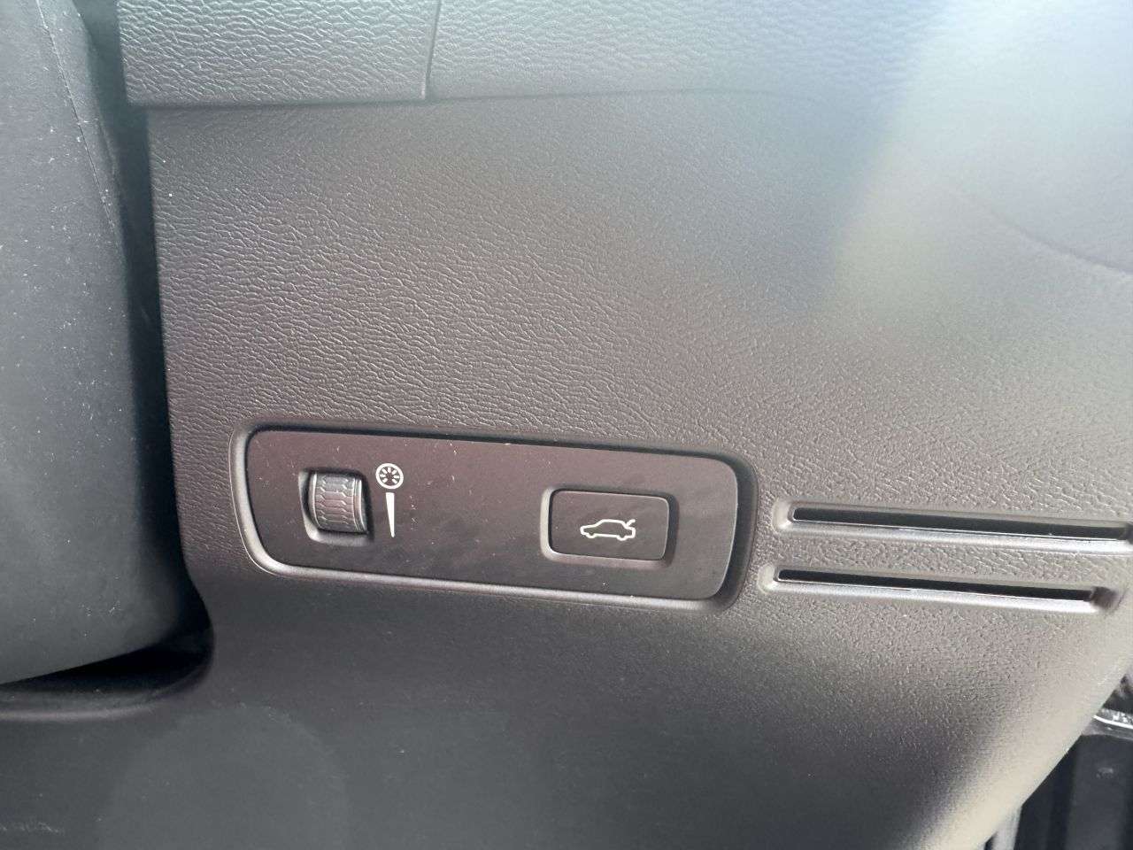 2021 VOLVO XC40 2021 VOLVO XC40