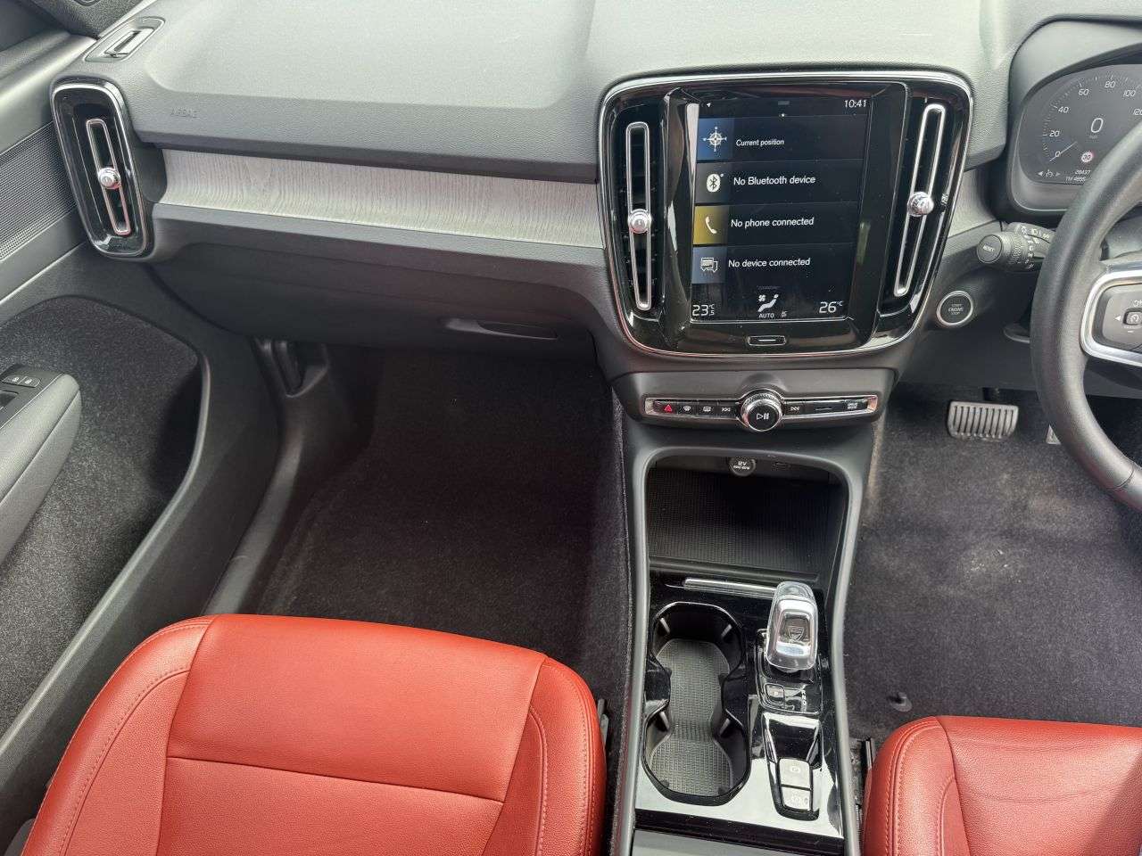 2021 VOLVO XC40 2021 VOLVO XC40