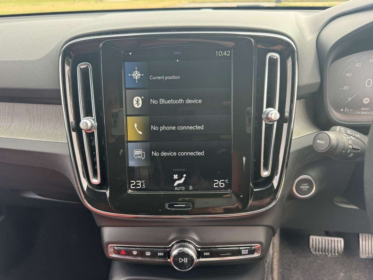 2021 VOLVO XC40 2021 VOLVO XC40