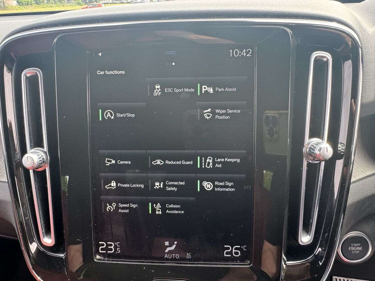 2021 VOLVO XC40 2021 VOLVO XC40