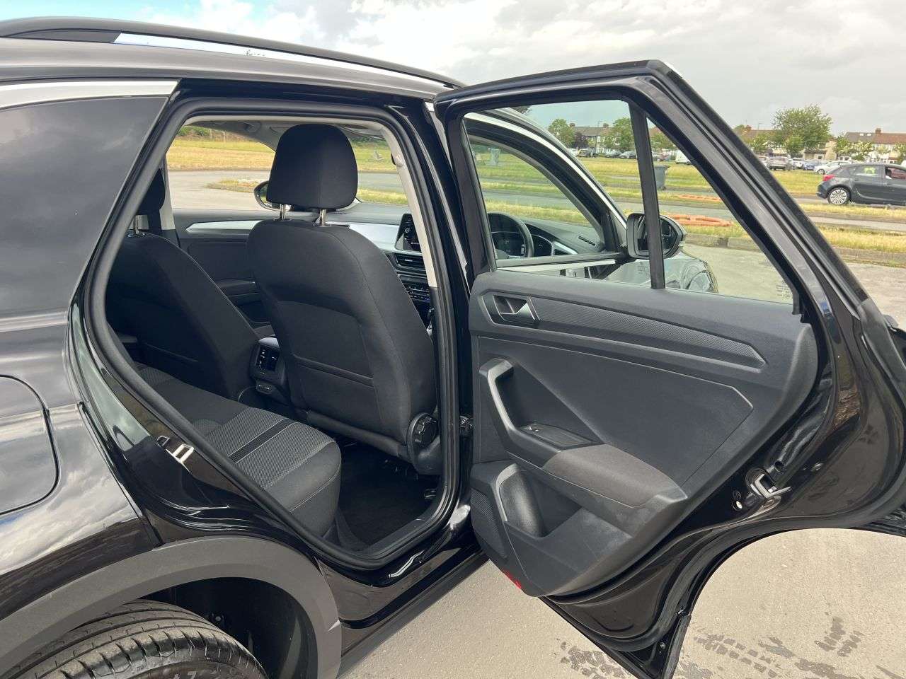 2023 VOLKSWAGEN T-ROC 2023 VOLKSWAGEN T-ROC
