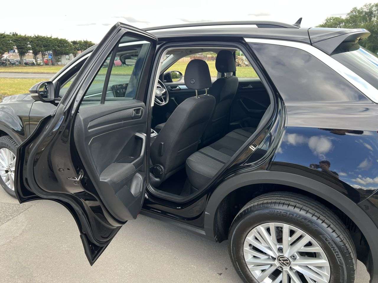 2023 VOLKSWAGEN T-ROC 2023 VOLKSWAGEN T-ROC