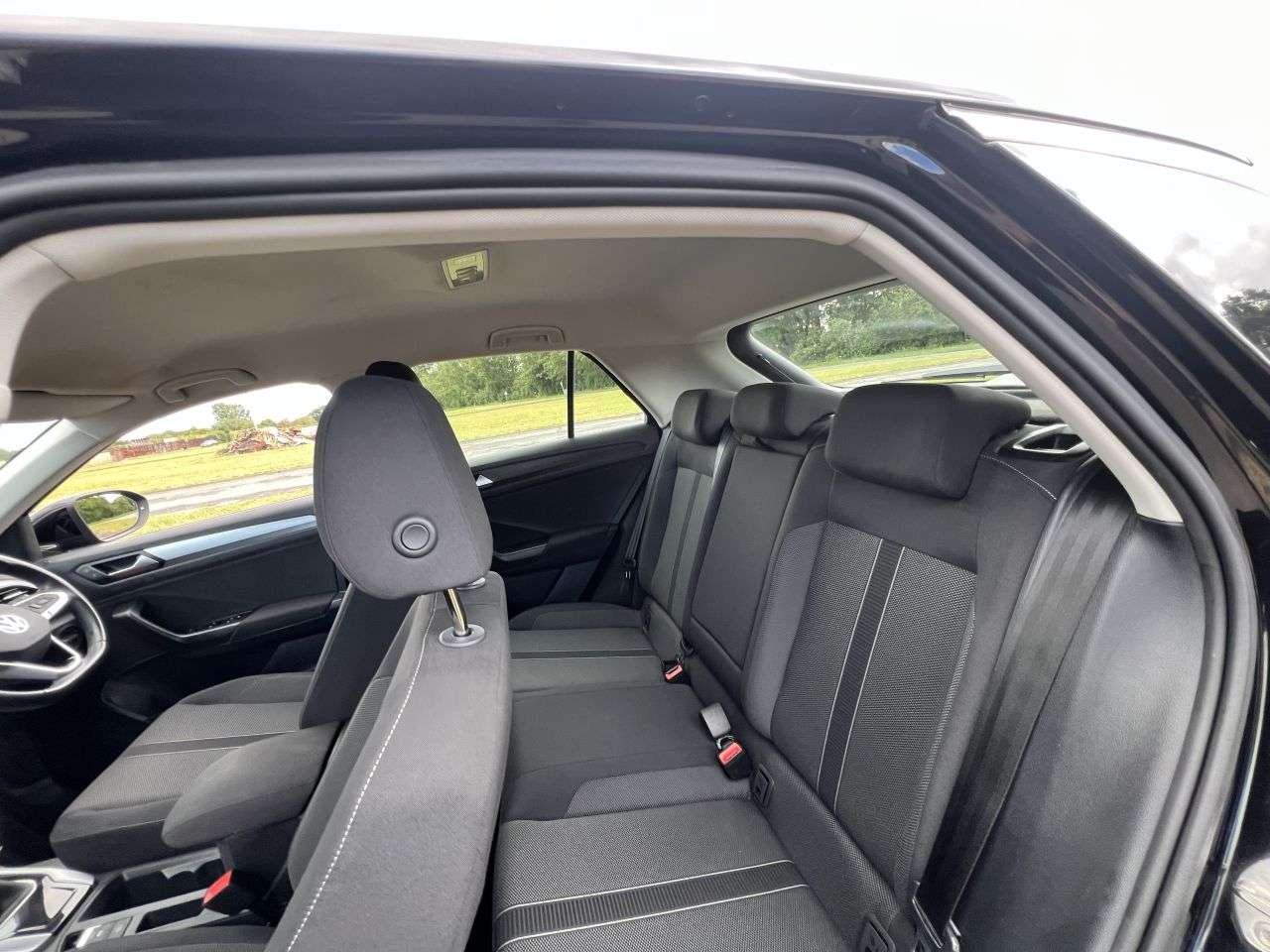 2023 VOLKSWAGEN T-ROC 2023 VOLKSWAGEN T-ROC