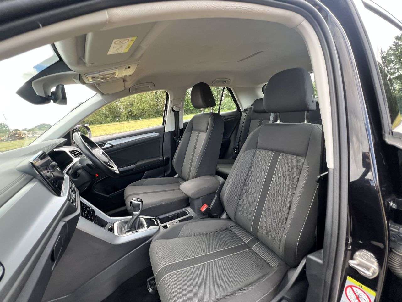 2023 VOLKSWAGEN T-ROC 2023 VOLKSWAGEN T-ROC