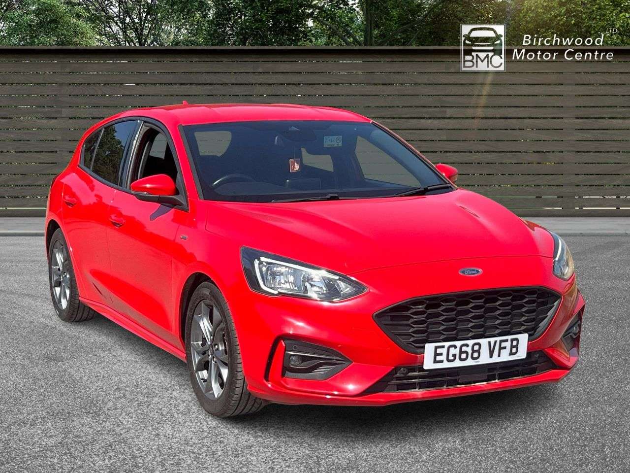 A 2019 FORD FOCUS 1.0T EcoBoost ST-Line Hatchback 5dr Petrol Manual Euro 6 (s/s) (125 ps) SER A 2019 FORD FOCUS 1.0T EcoBoost ST-Line Hatchback 5dr Petrol Manual Euro 6 (s/s) (125 ps) SER
