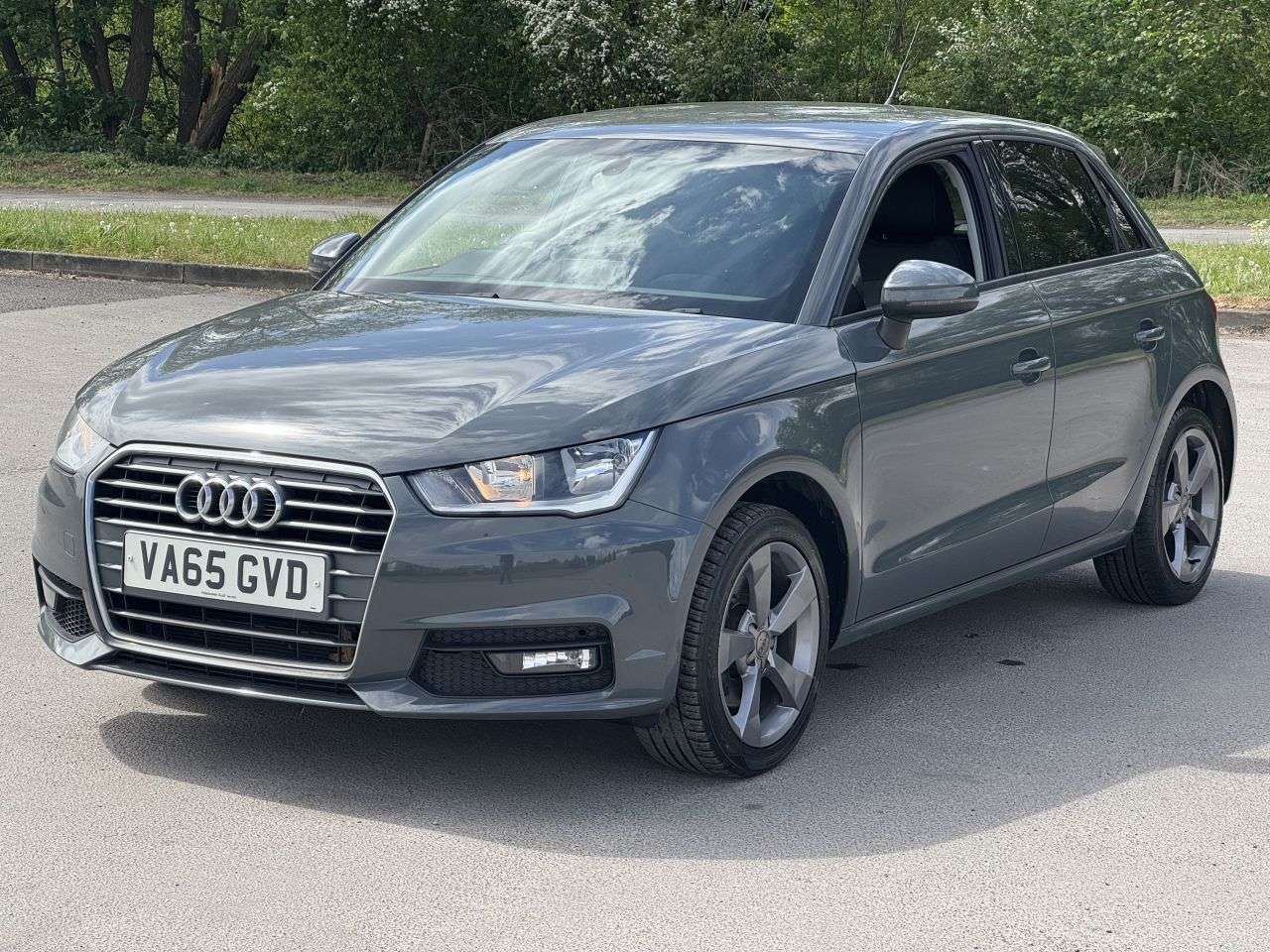 2016 AUDI A1 2016 AUDI A1