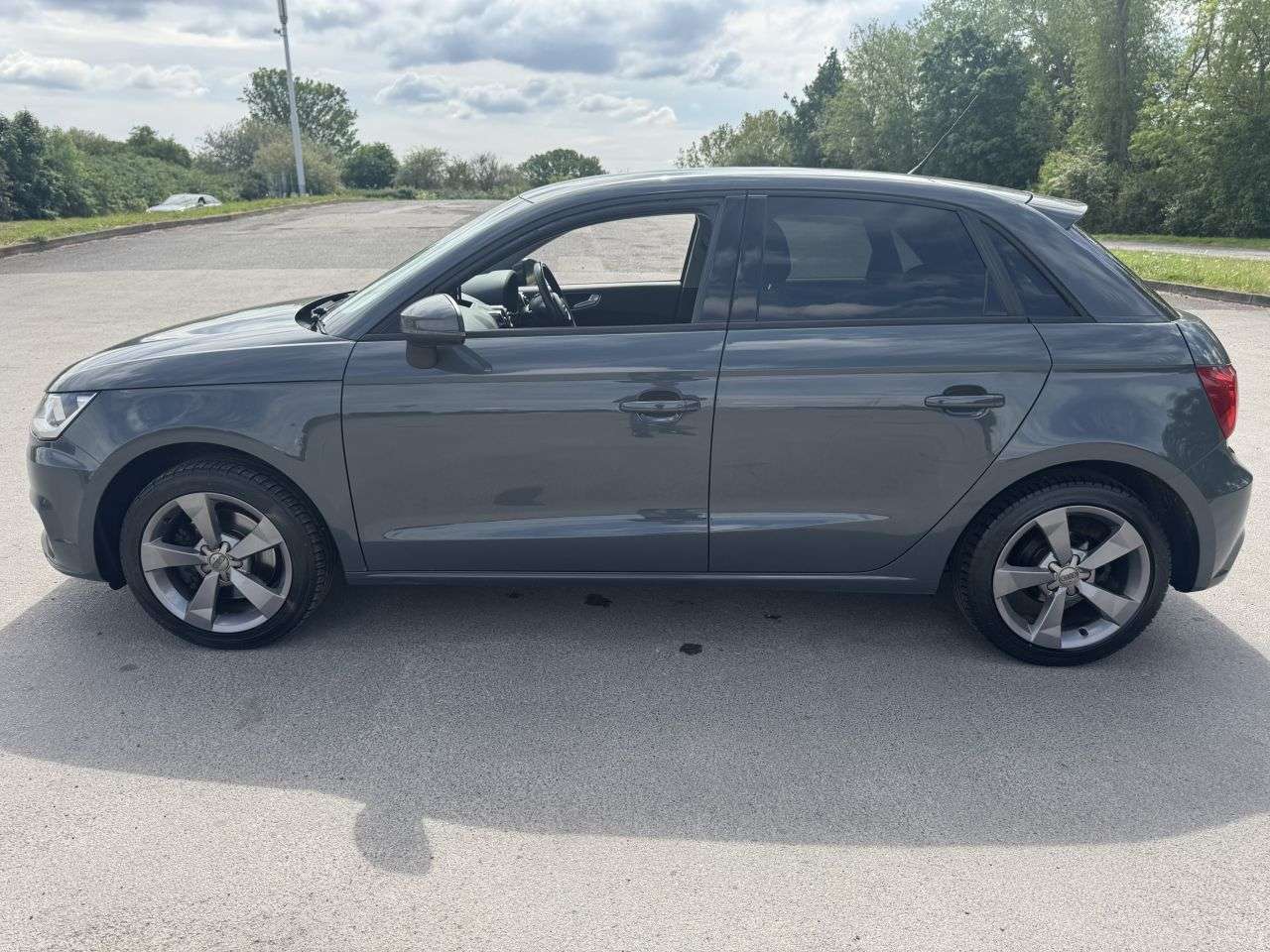 2016 AUDI A1 2016 AUDI A1
