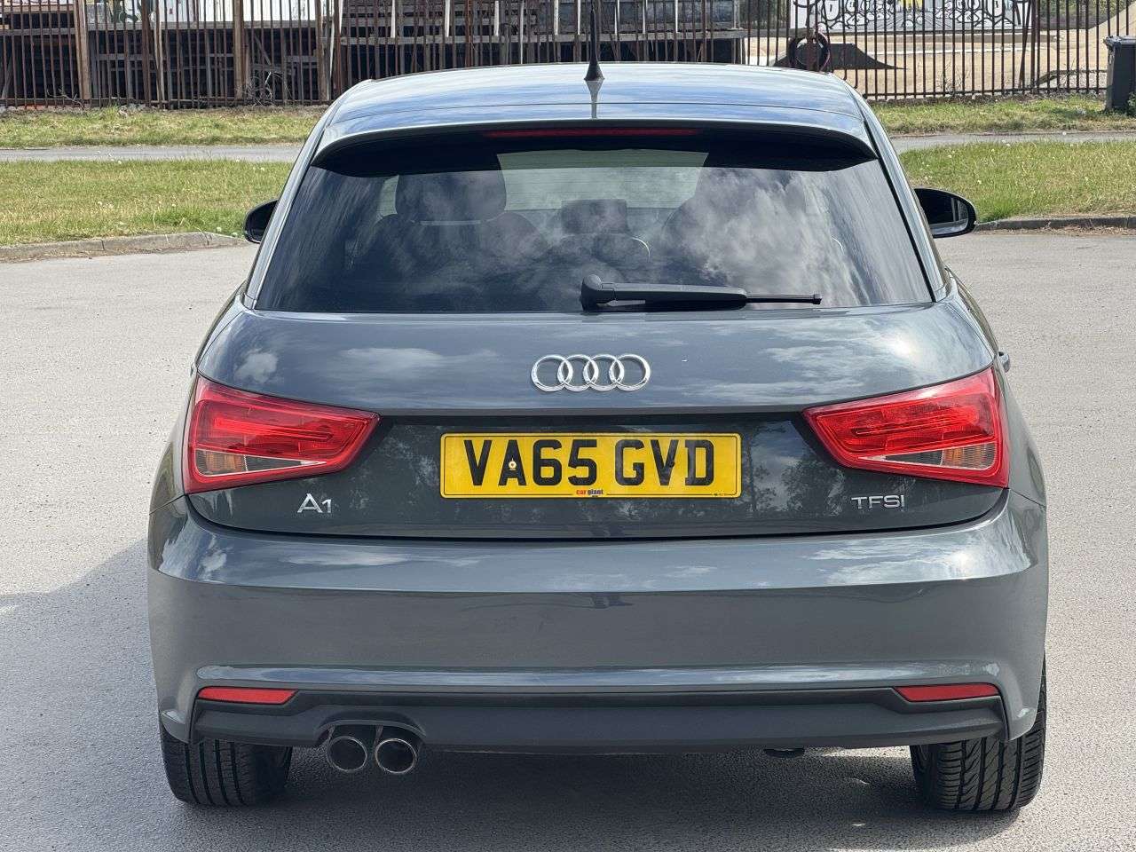 2016 AUDI A1 2016 AUDI A1