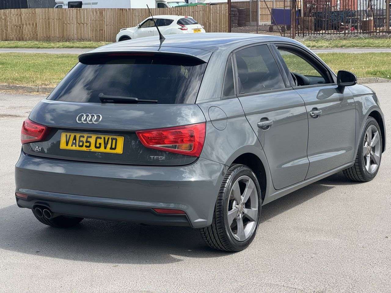 2016 AUDI A1 2016 AUDI A1