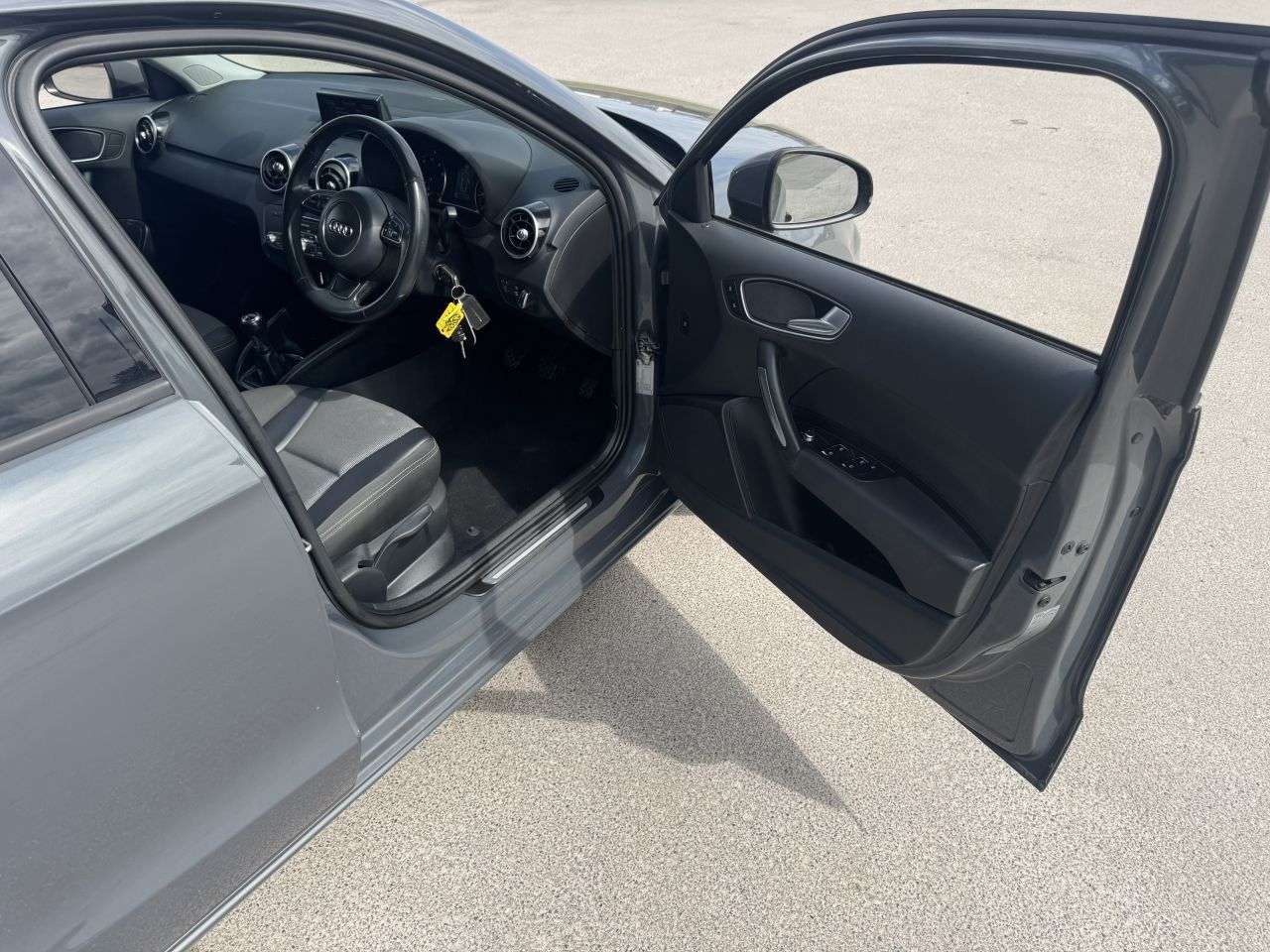 2016 AUDI A1 2016 AUDI A1