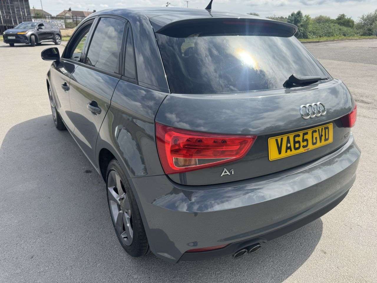 2016 AUDI A1 2016 AUDI A1