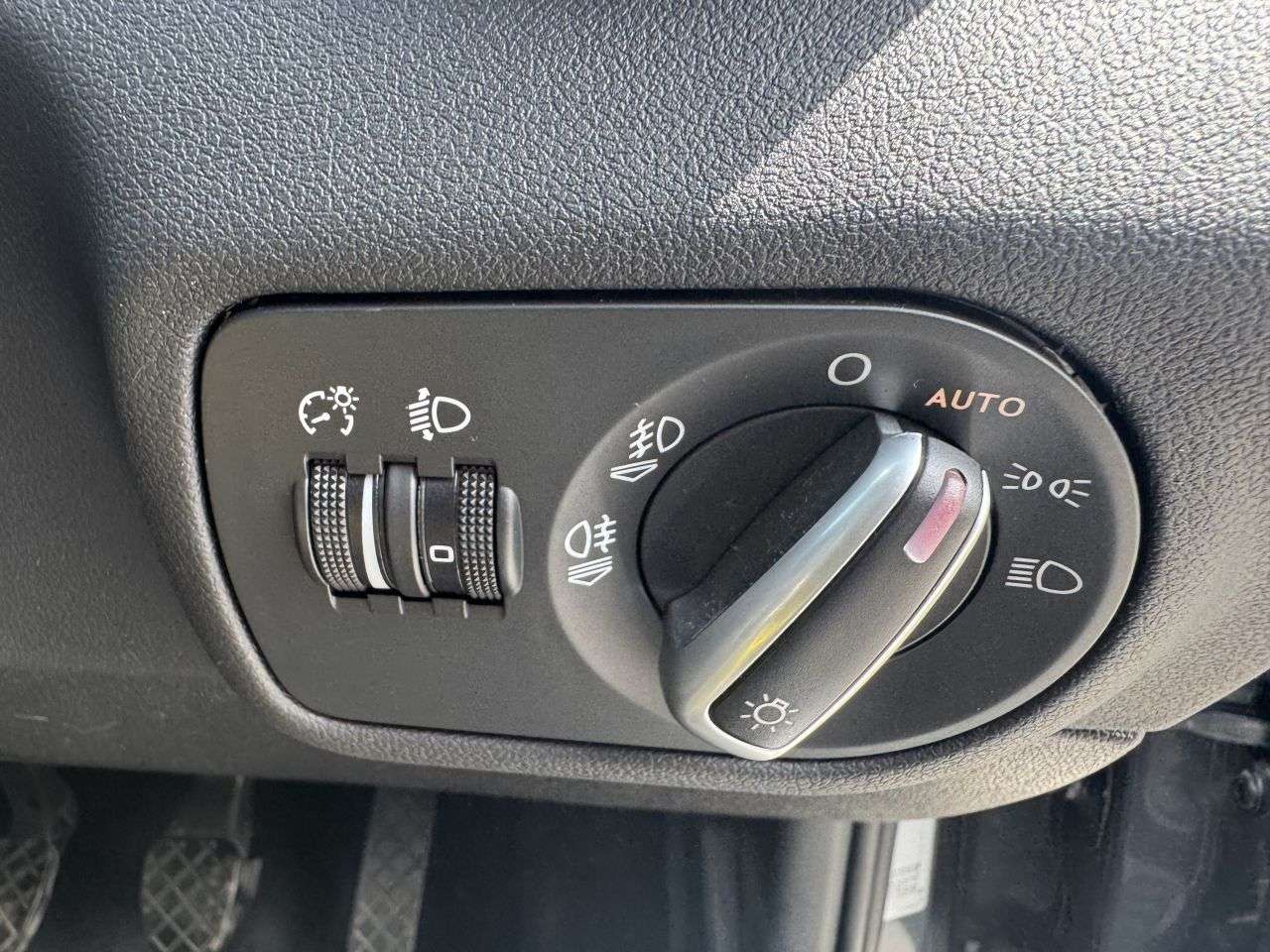 2016 AUDI A1 2016 AUDI A1