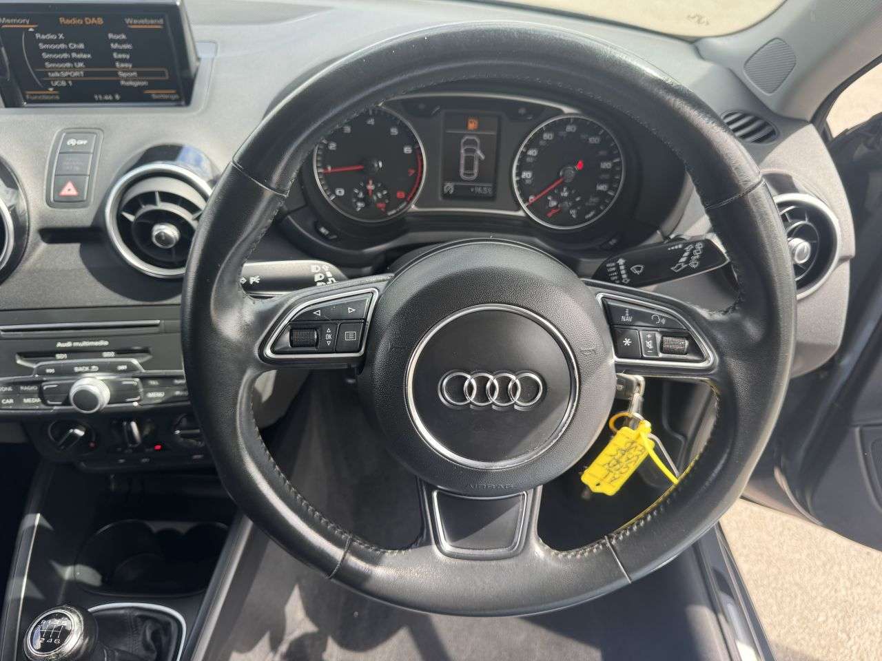 2016 AUDI A1 2016 AUDI A1