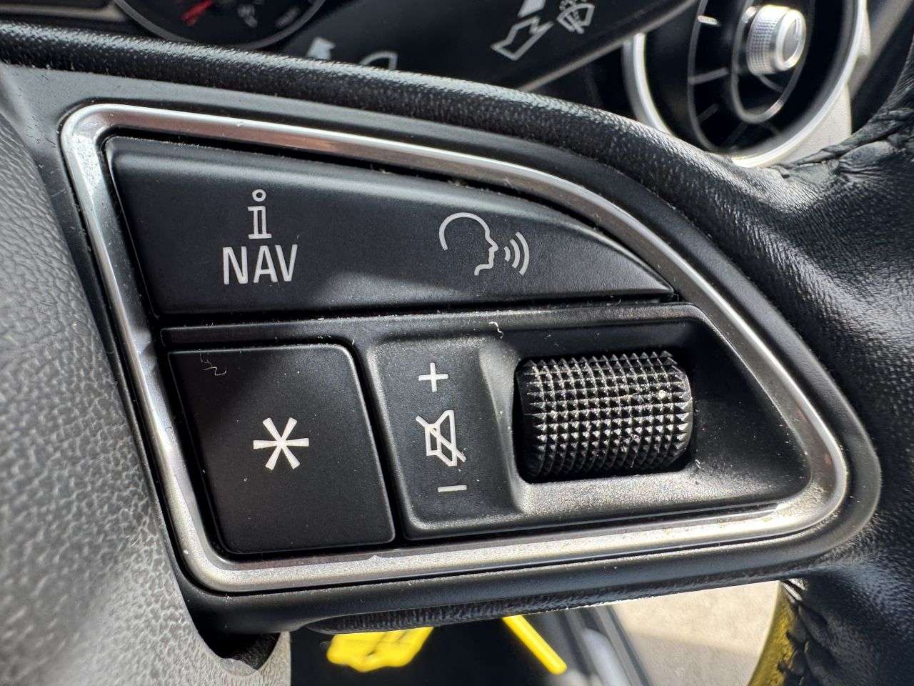 2016 AUDI A1 2016 AUDI A1