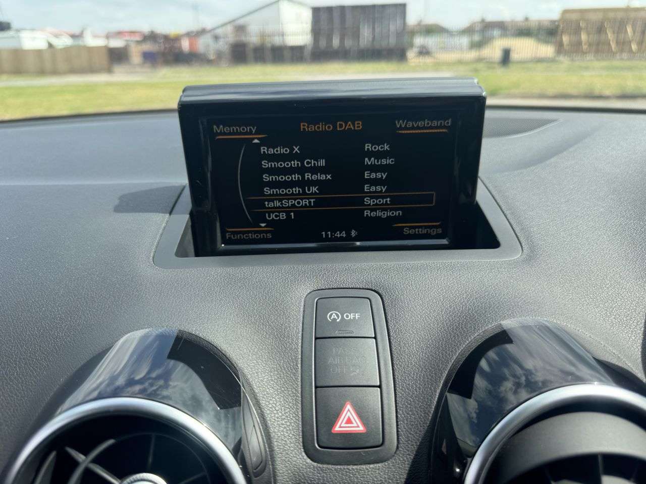 2016 AUDI A1 2016 AUDI A1