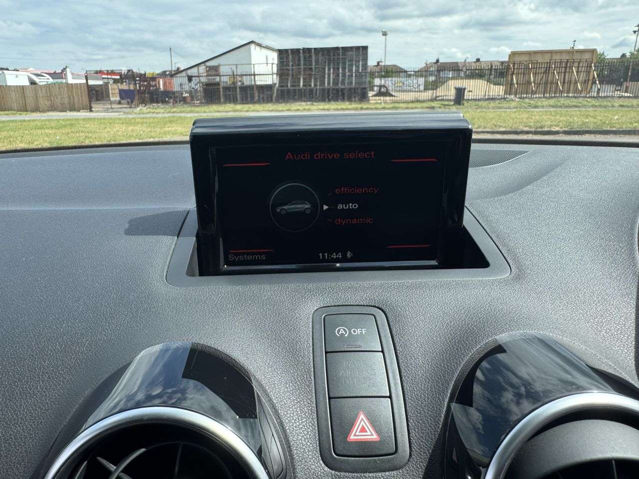 2016 AUDI A1 2016 AUDI A1
