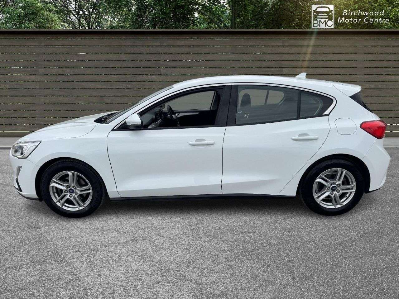 A 2019 FORD FOCUS 1.0T EcoBoost Zetec Hatchback 5dr Petrol Manual Euro 6 (s/s) (100 ps) HISTO A 2019 FORD FOCUS 1.0T EcoBoost Zetec Hatchback 5dr Petrol Manual Euro 6 (s/s) (100 ps) HISTO