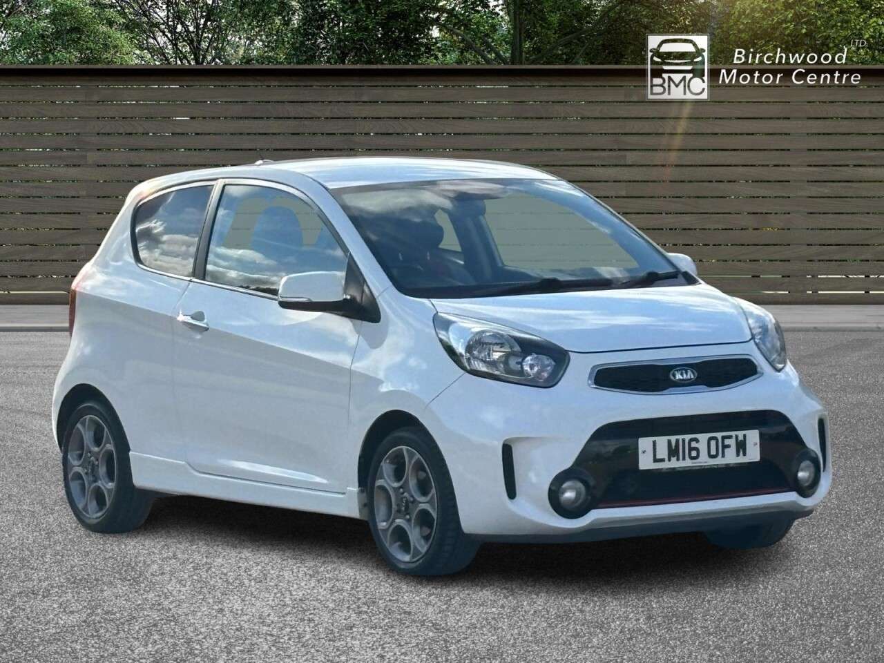 A 2016 KIA PICANTO 1.25 Chilli Hatchback 3dr Petrol Auto Euro 6 (84 bhp) A 2016 KIA PICANTO 1.25 Chilli Hatchback 3dr Petrol Auto Euro 6 (84 bhp)